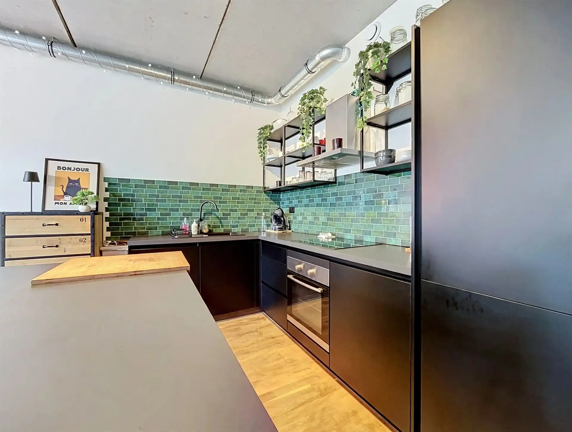 Modern gelijkvloers appartement met tuin van 200m²! foto 6
