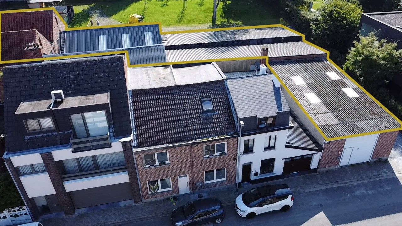 Loods van 950 m² nabij centrum van Tongeren foto {{pictureIndex}}