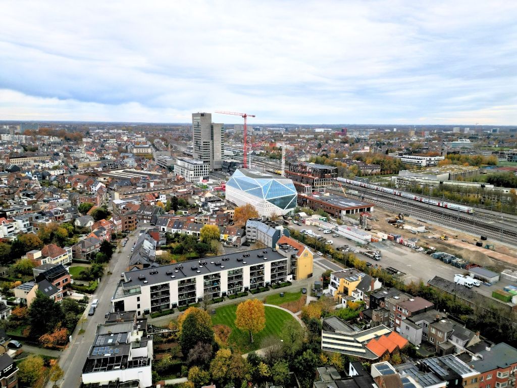 Rustig gelegen 1-slaapkamerappartement nabij station Gent-Sint-Pieters foto 4