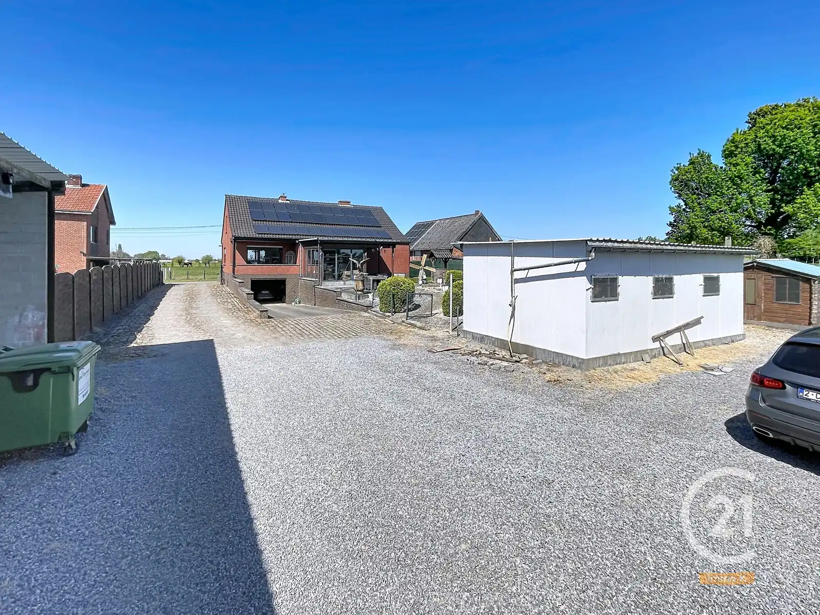 Ruime gelijkvloerse woning met opslag op perceel van 40a55ca foto 18