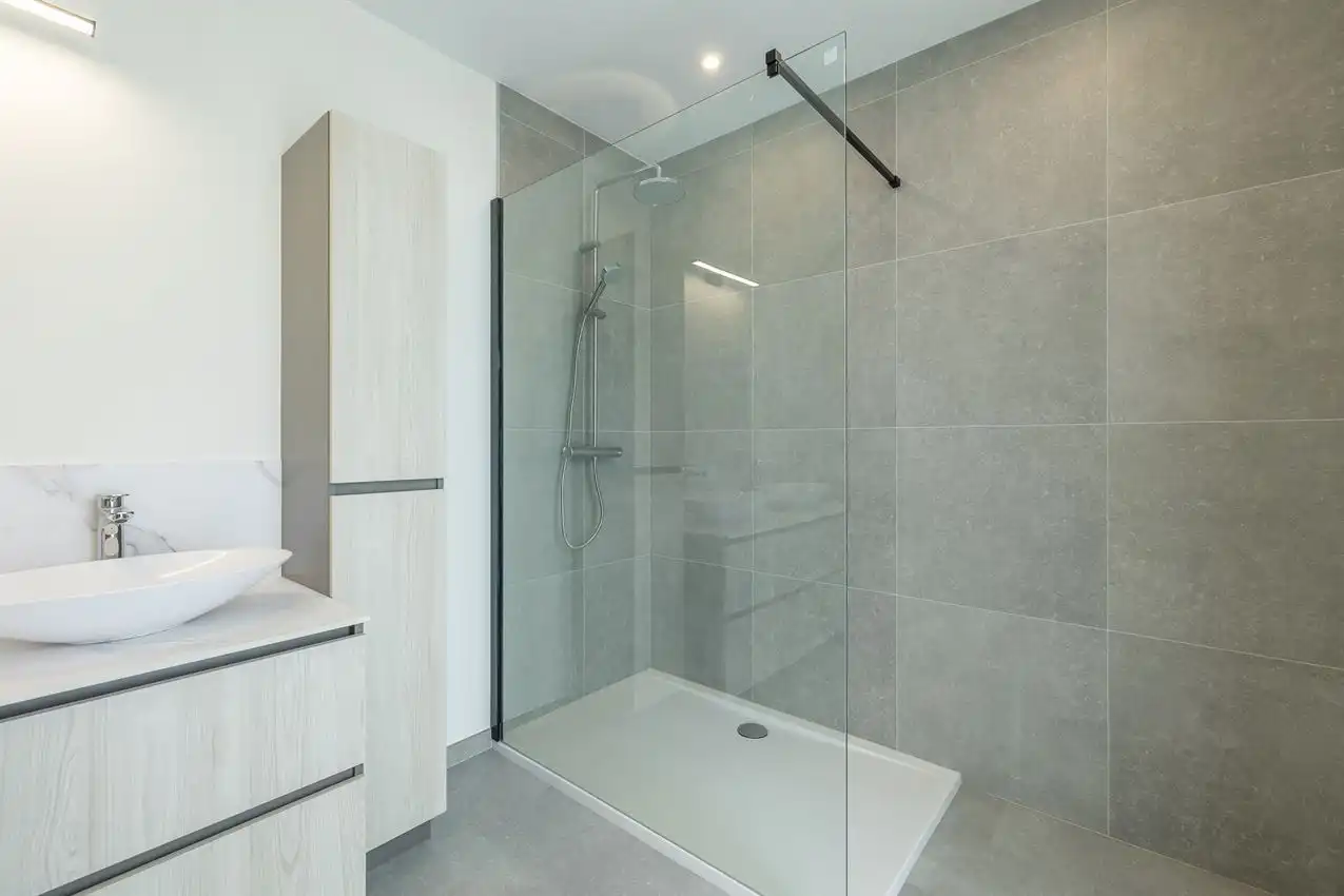 Nieuwbouwwoning, gunstig gelegen, 3 slpk, tuin, carport foto 21