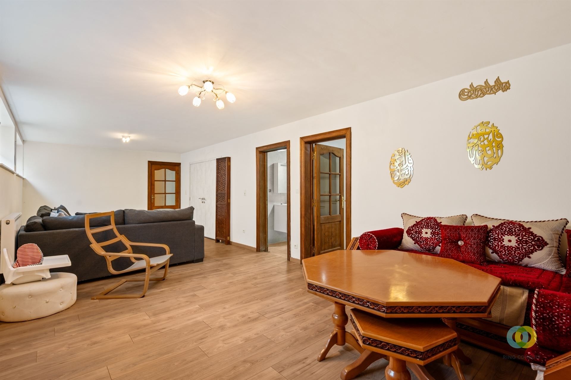 Zeer ruime 3-gevel met grote tuin foto 9