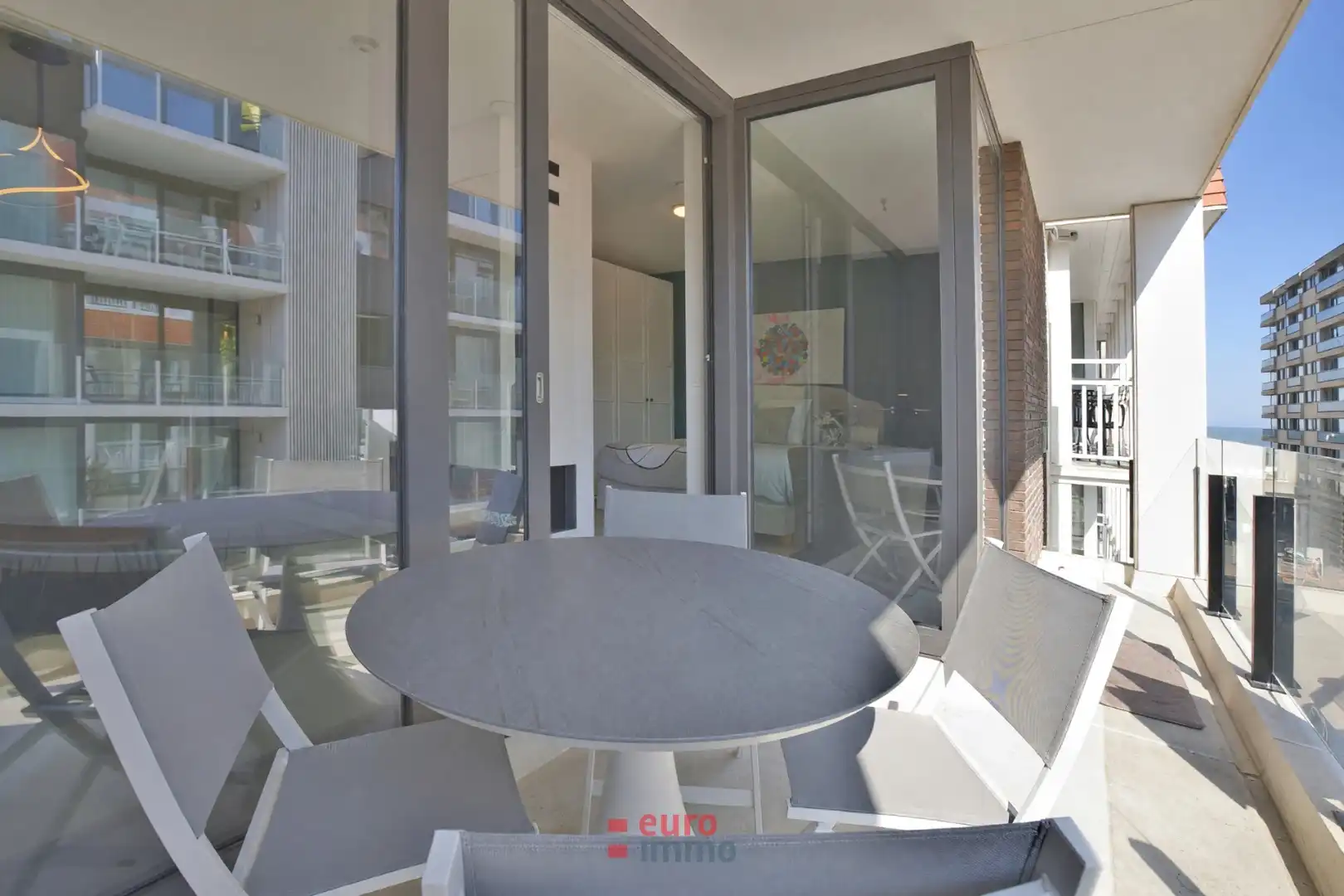Exclusief, zéér recent appartement met lateraal zeezicht! foto 6
