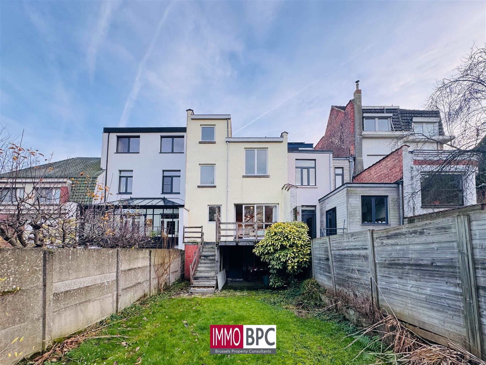 Karaktervol woning met 5 slaapkamers , tuin en garage  foto 5