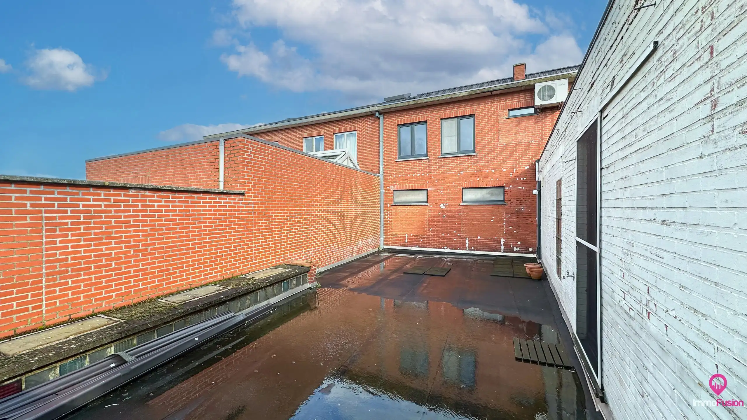 Strategisch gelegen woon-werkpand met ruime studio! foto 49