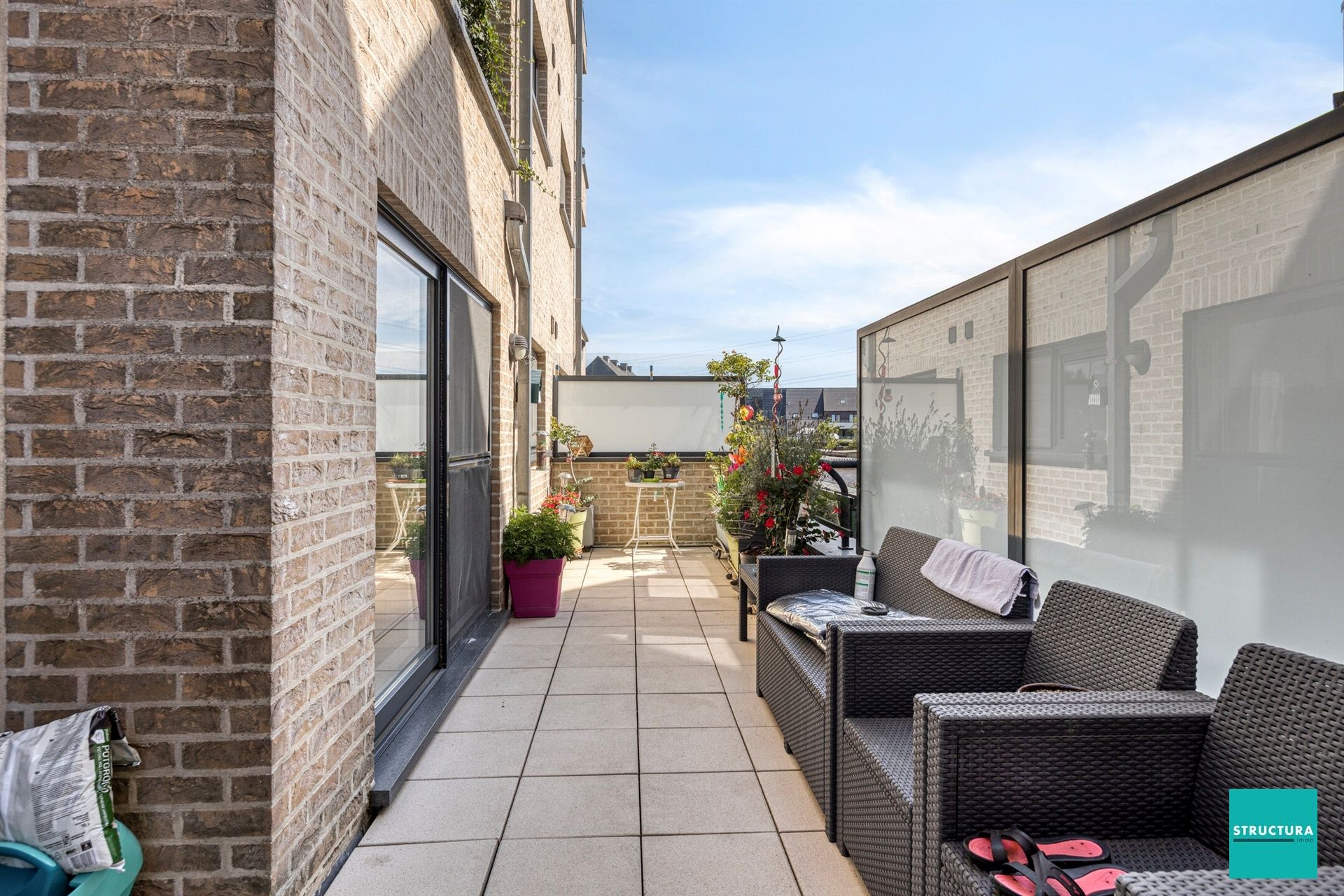 Ruim appartement met 2 kamers en terras foto 7