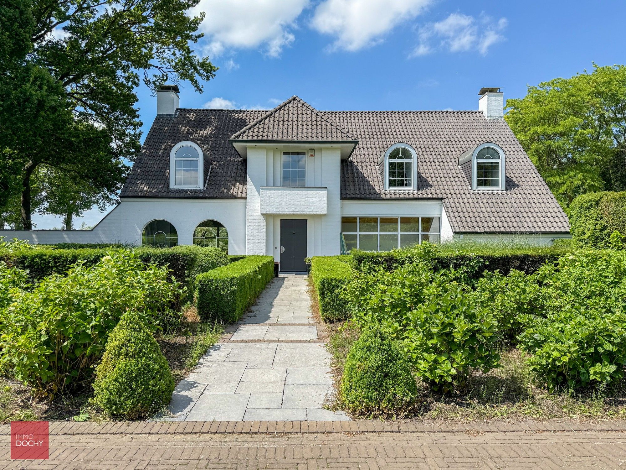 Privaat gelegen instapklare luxe- villa met zicht op Leie-oevers foto {{pictureIndex}}