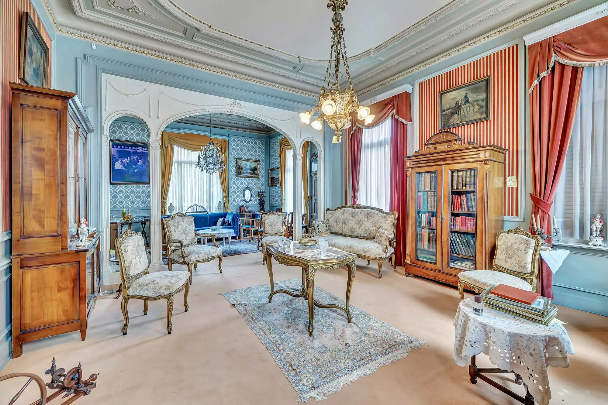 Imposante herenwoning met diverse mogelijkheden foto 7