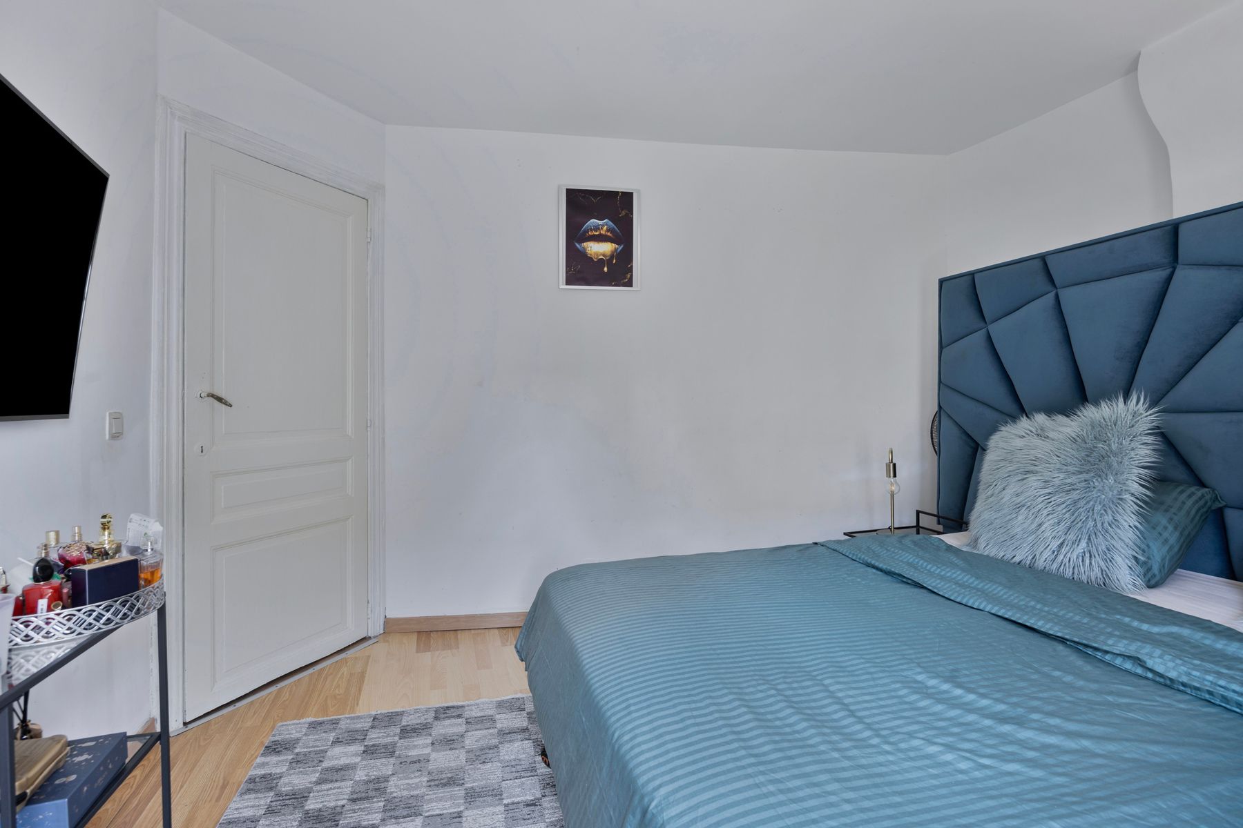 Instapklare halfopen bebouwing met vijf slaapkamers foto 13
