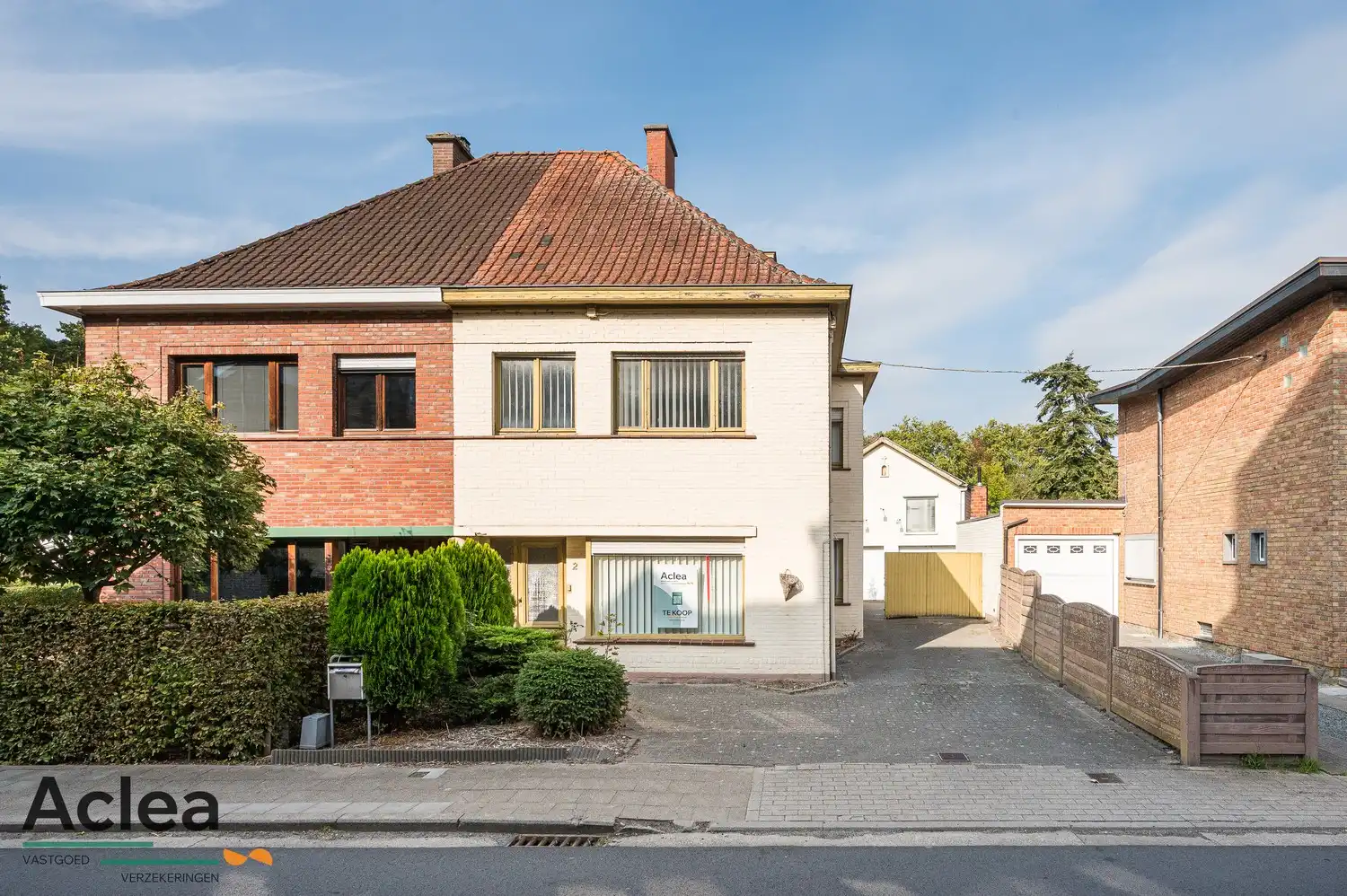 Hoofdfoto van de publicatie: Te renoveren woning met grote magazijnruimte en veel potentieel