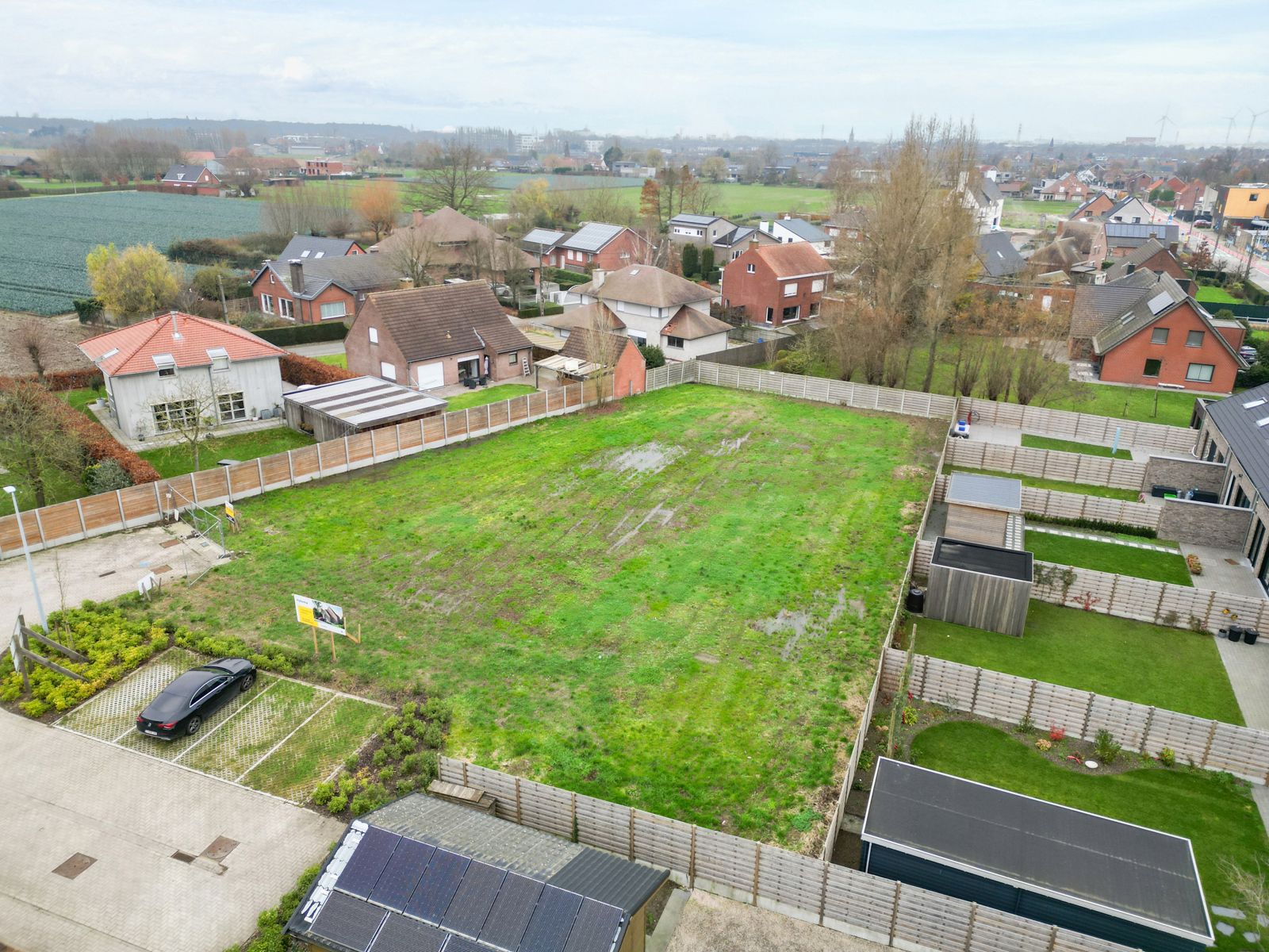 Rustig gelegen villaperceel foto 7