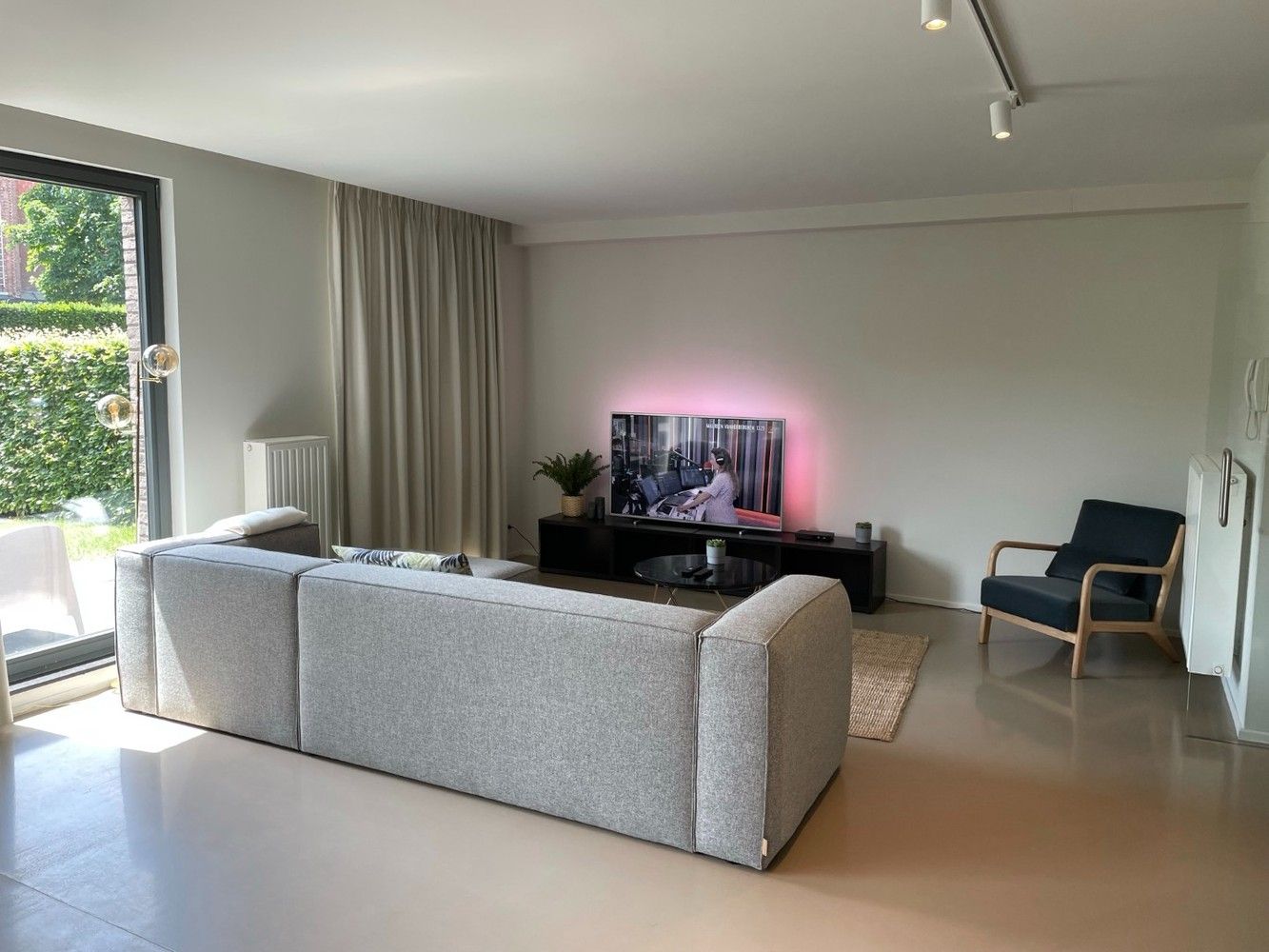 Instapklaar gelijkvloers appartement met tuin, garagebox en staanplaats nabij Groot Begijnhof foto 8