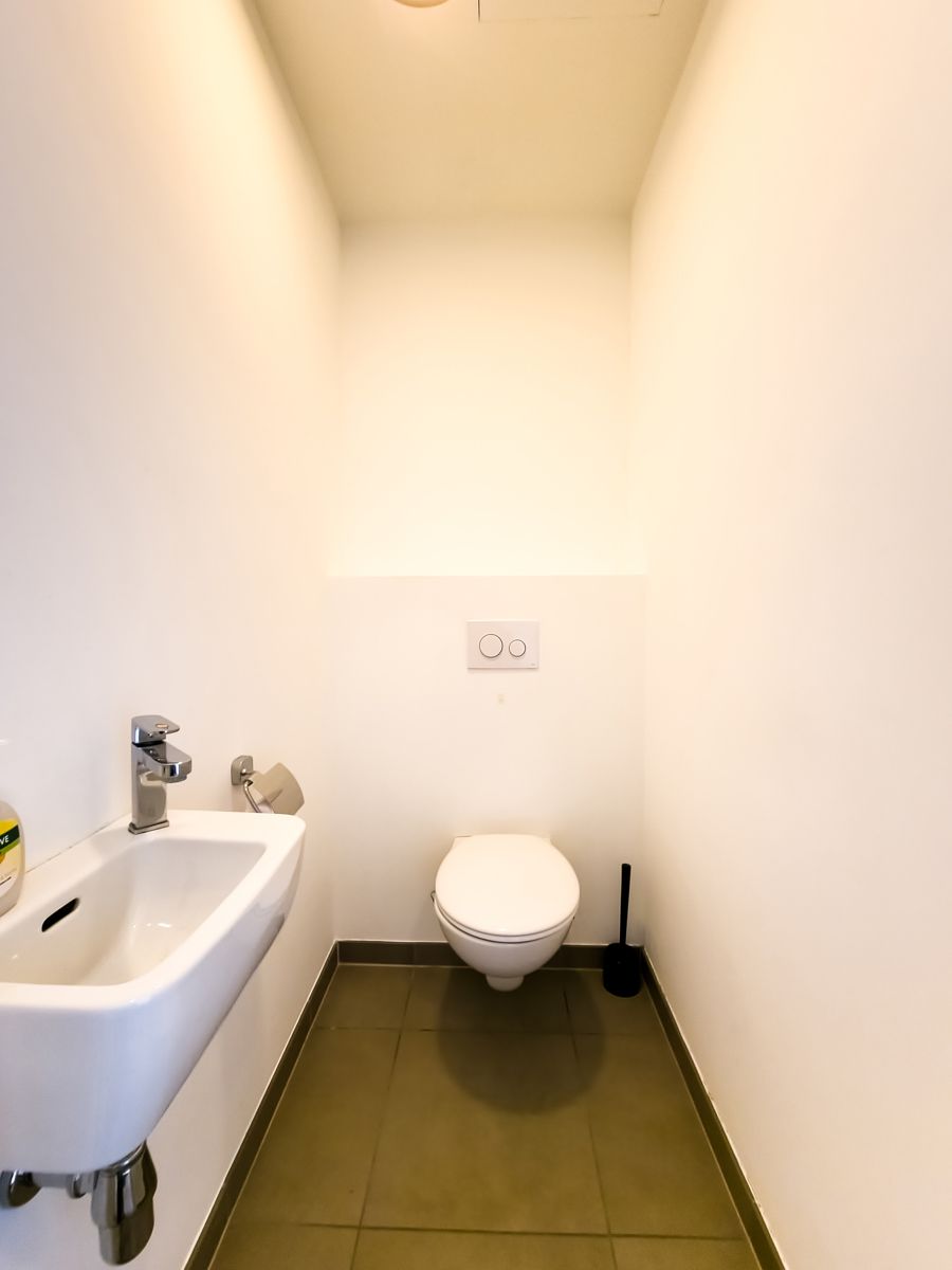 Prachtig 1-kamer appartement met TERRAS foto 15