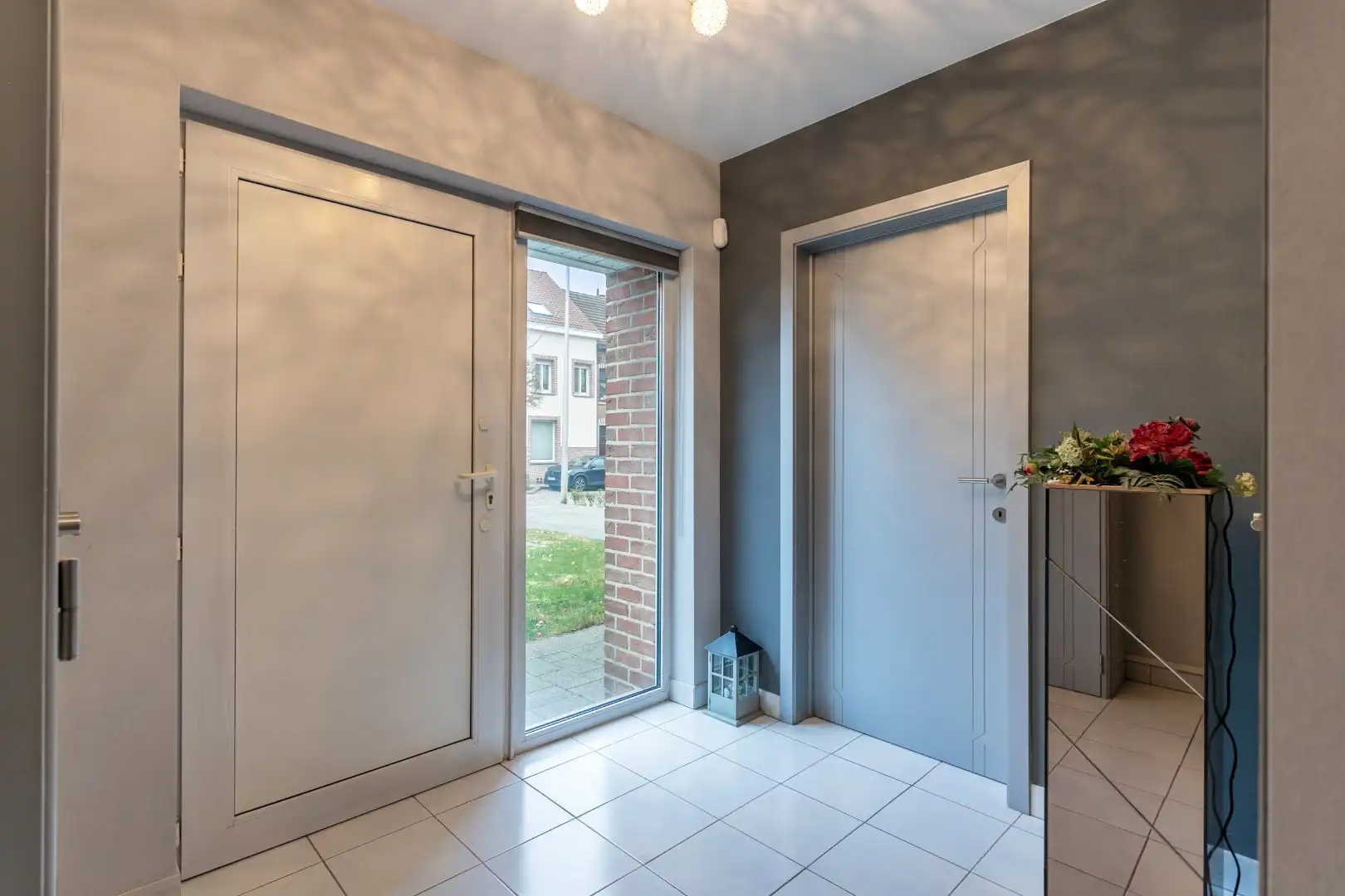 Instapklare woning 3 slpks, garage en ruime tuin (8,8are) foto 2