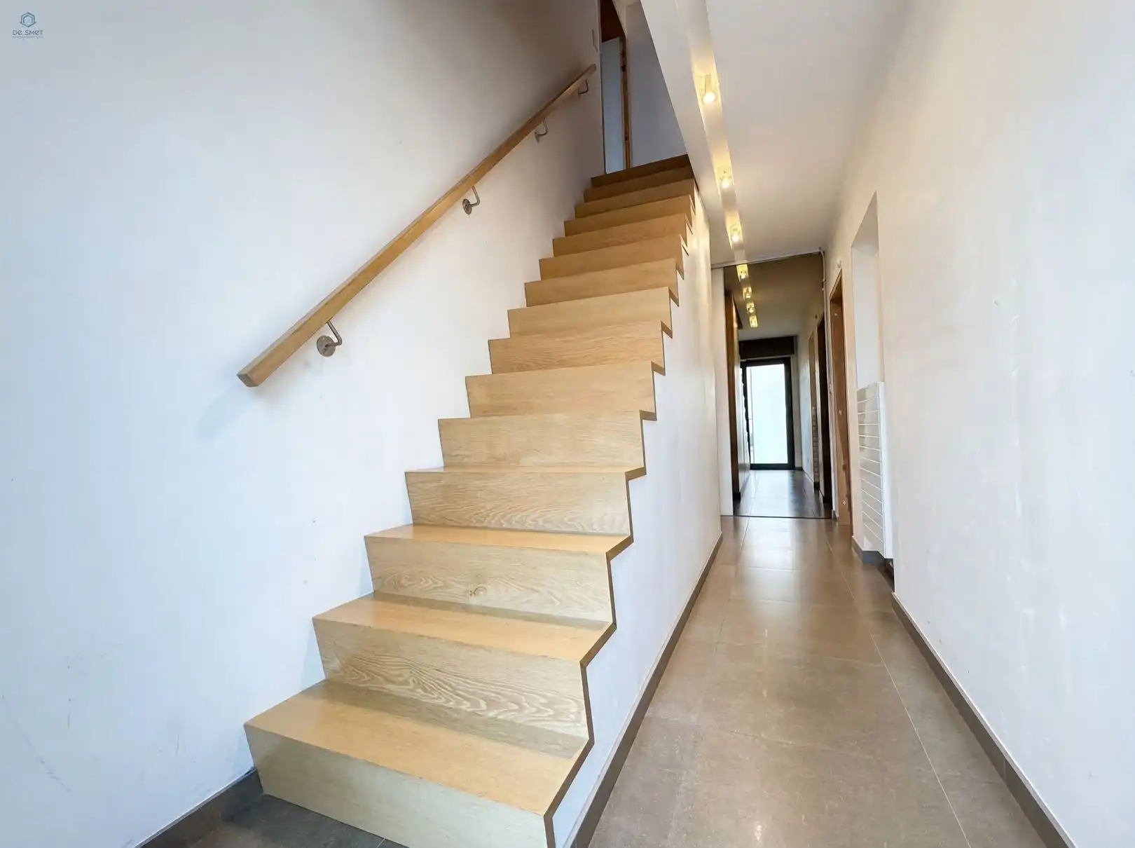 Ruime gezinswoning met tuin in Erwetegem foto 9