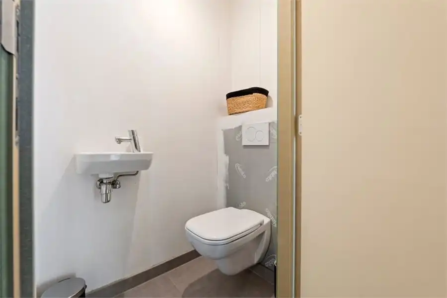 CENTRAAL GELEGEN APPARTEMENT MET RUIM TERRAS EN GARAGEBOX IN SINT-TRUIDEN foto 17