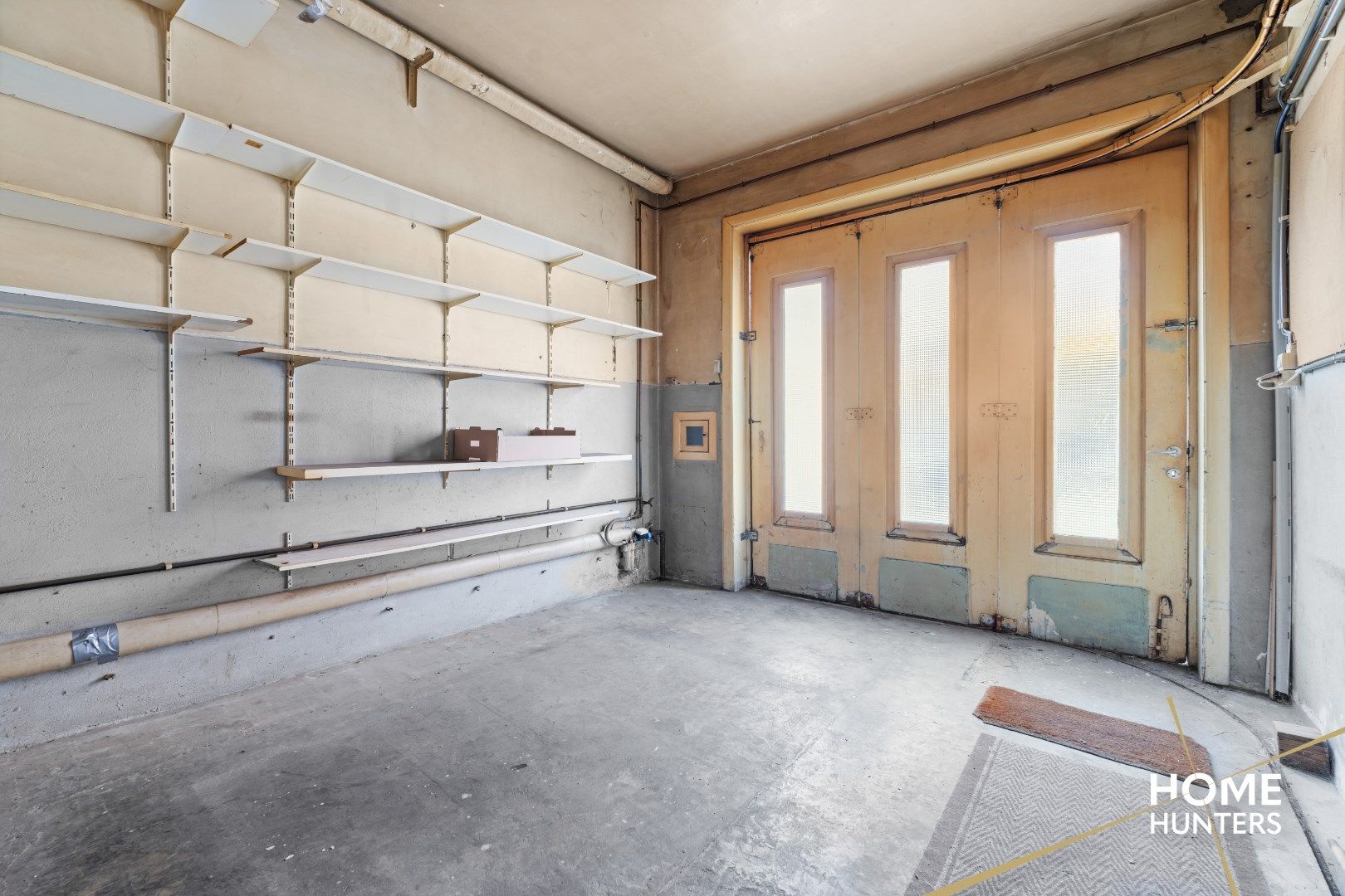Statige gezinswoning met tuin en bijgebouw foto 17
