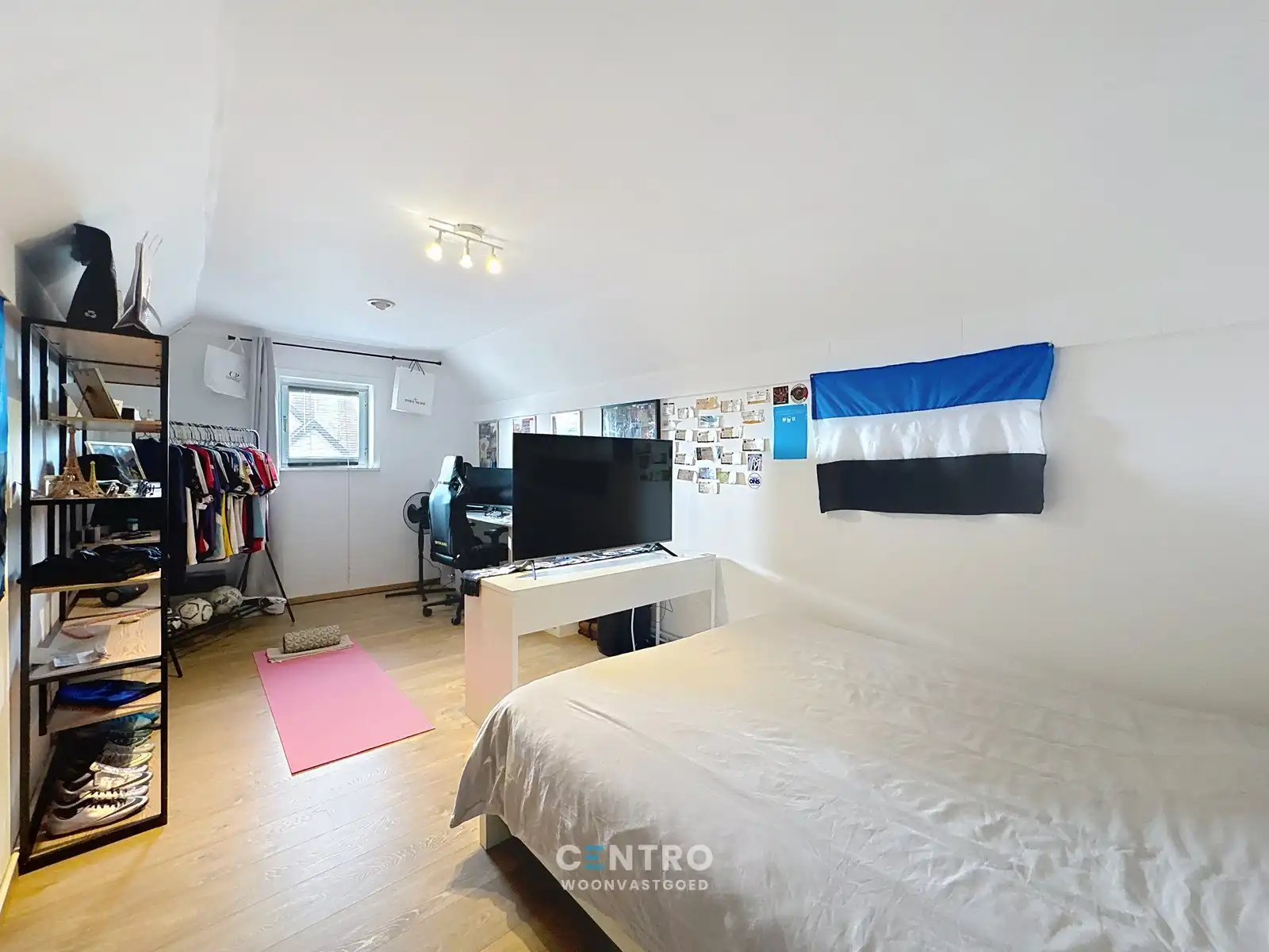 RESIDENTIEEL gelegen villa met 3 slpks, garage én ZUIDger. tuin! foto 14