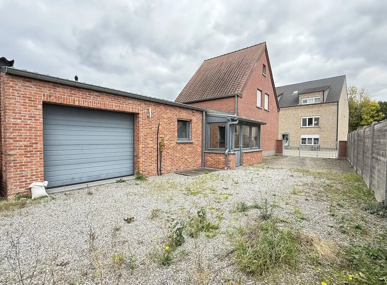 Hoofdfoto van de publicatie: Charmante woning met potentieel in centrum Rillaar met 2 slaapkamers