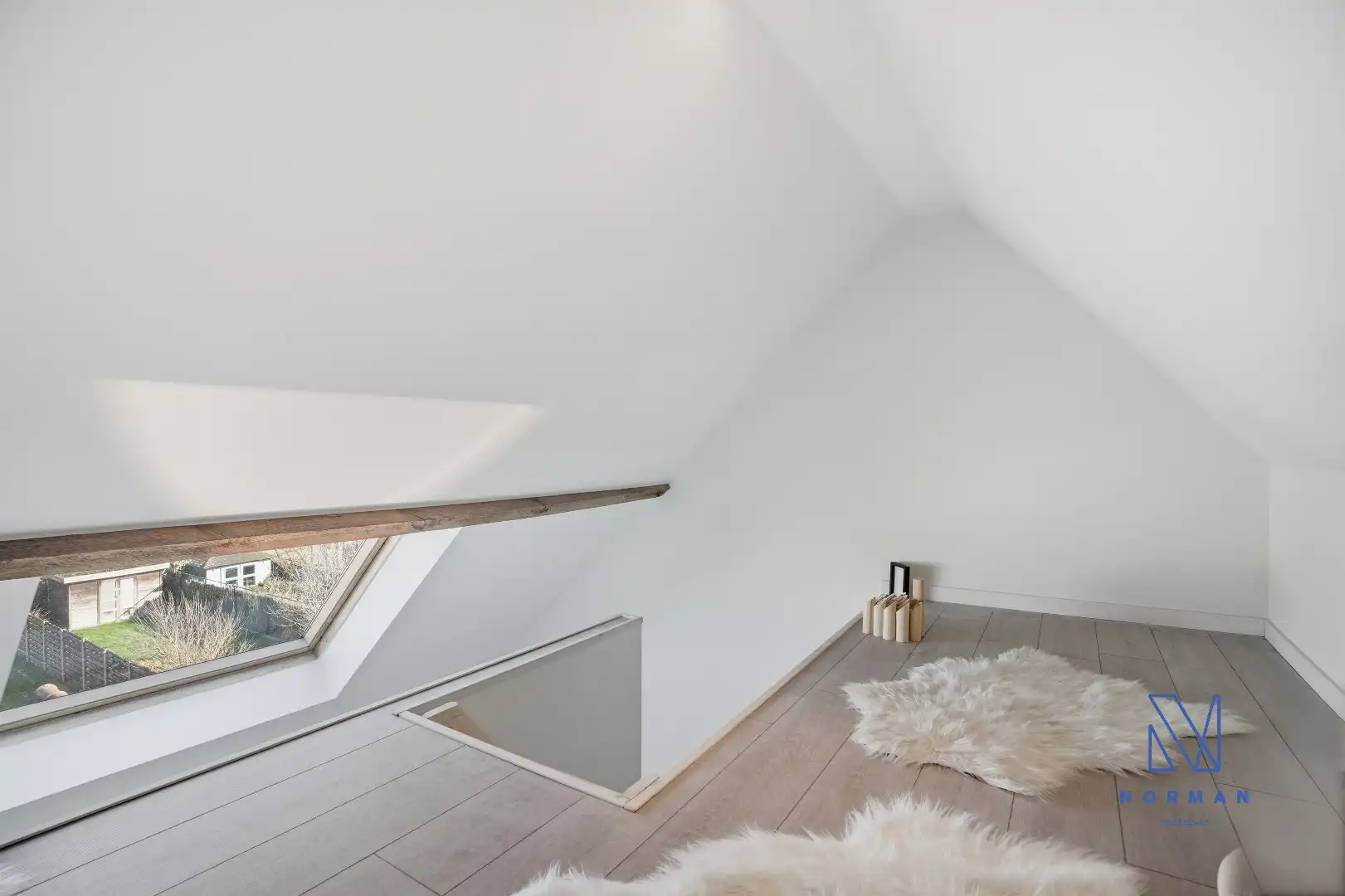 Volledig gerenoveerde woning te koop in het centrum van Ingelmunster met 3 slaapkamers. foto 15