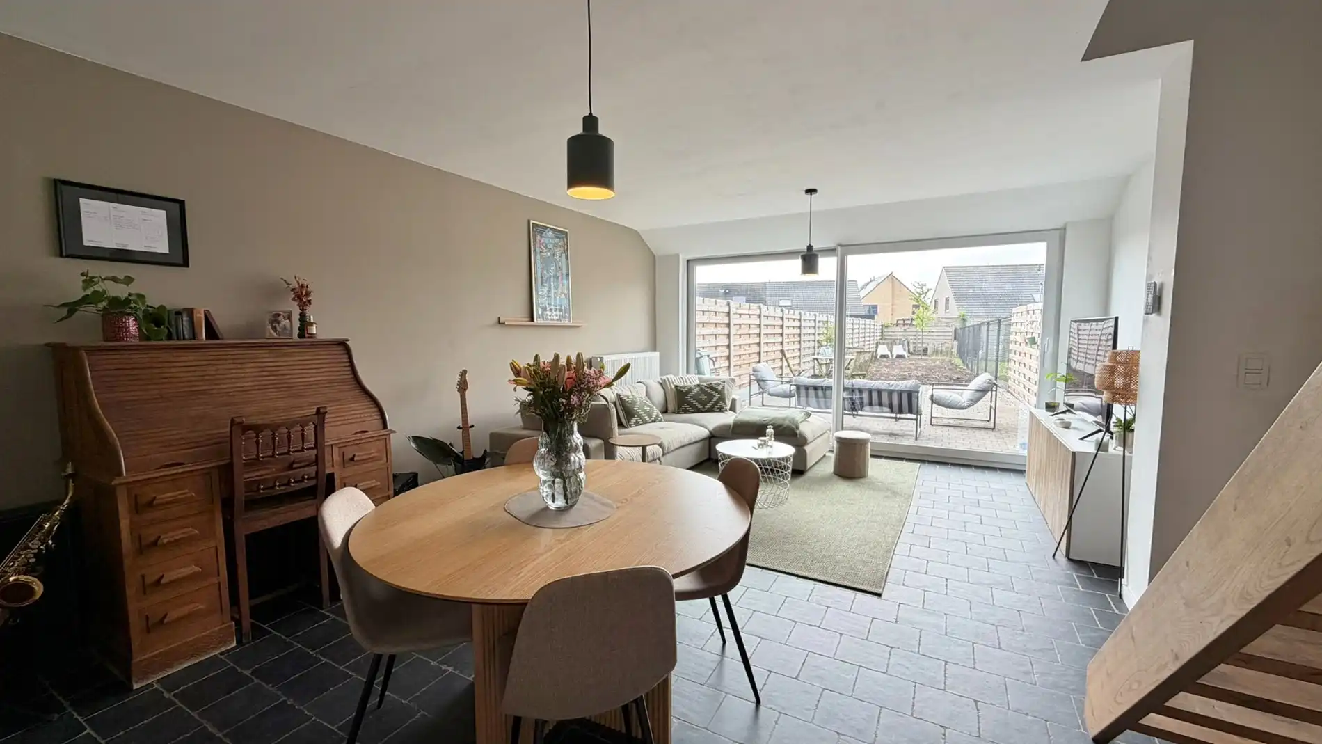 Instapklare, volledig gerenoveerde en energiezuinige woning te koop in het charmante Mesen! foto 3