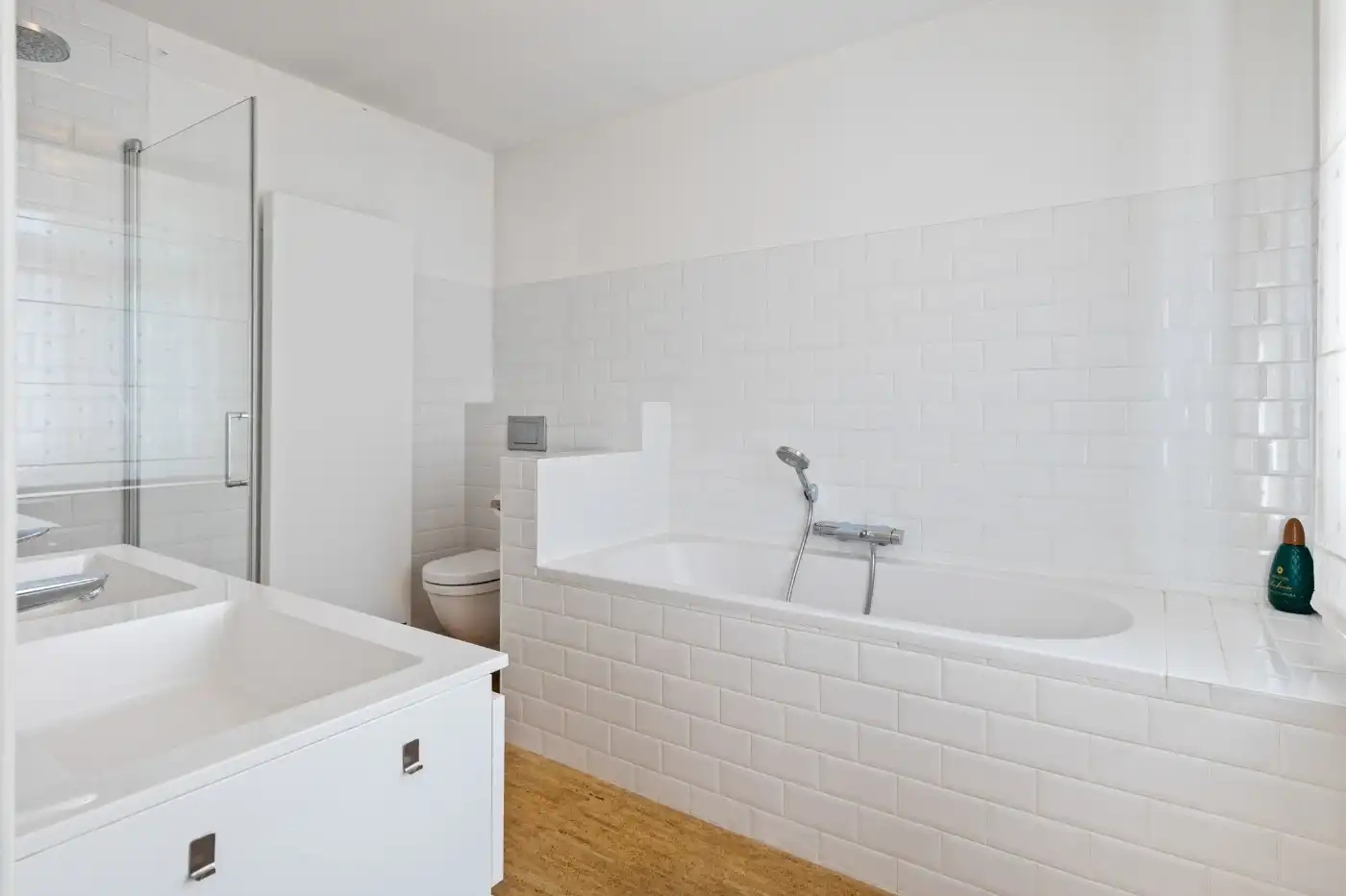 Prachtig gerenoveerde, authentieke woning met 4 slpk. en tuin foto 13