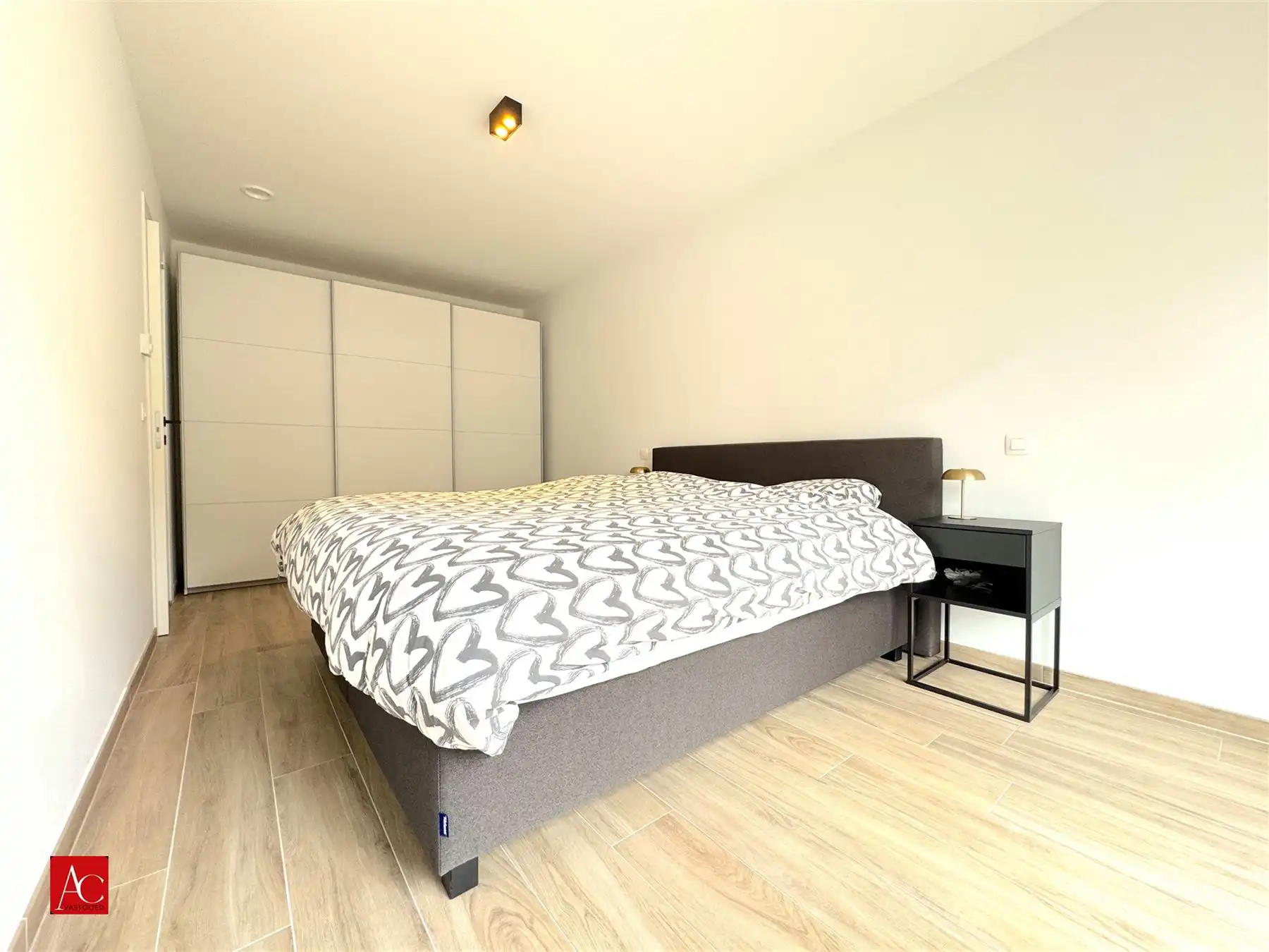 Gelijkvloers appartement met garage en 2 slaapkamers  foto 25