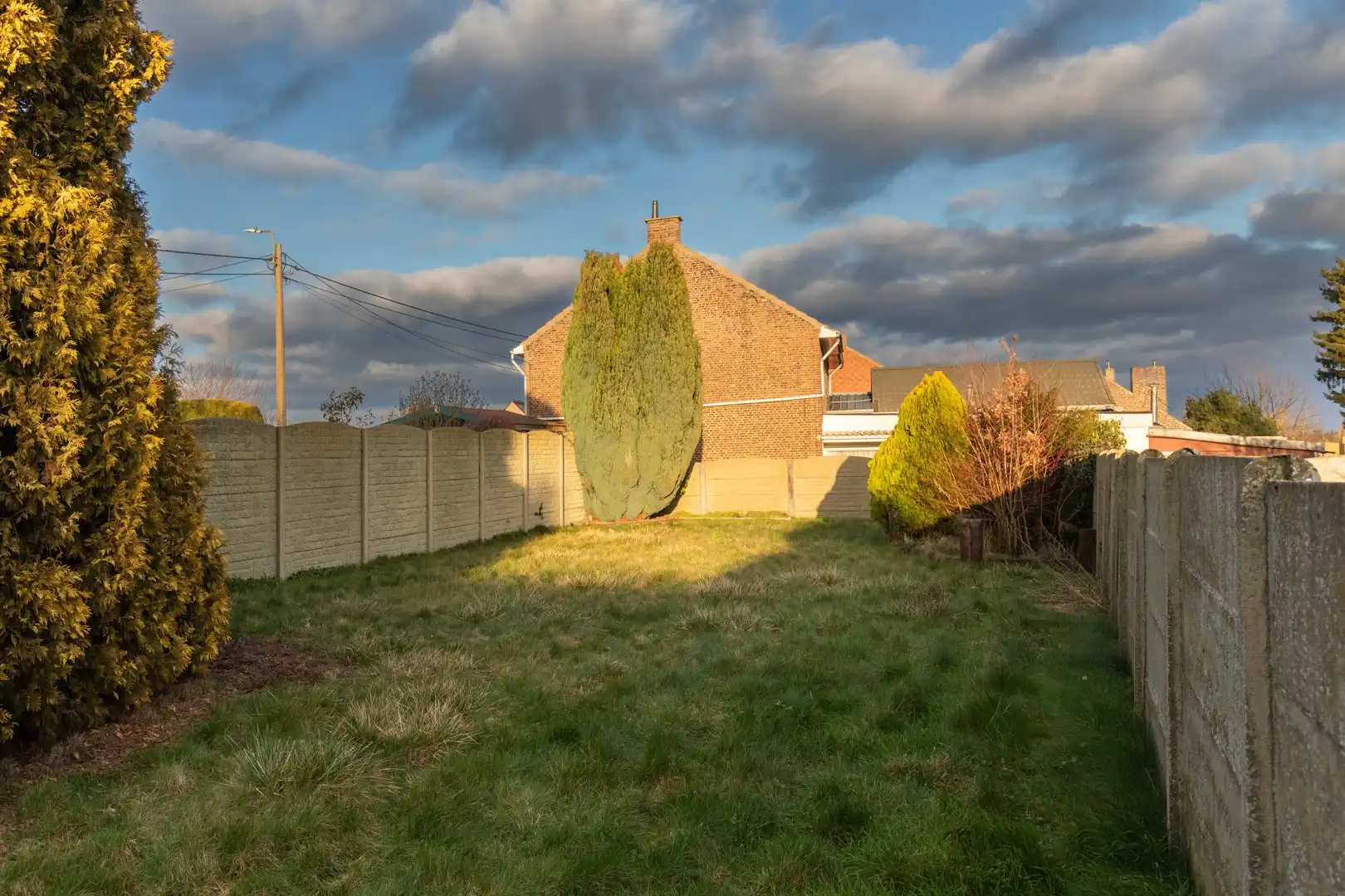 Op te frissen rijwoning in het centrum foto 15