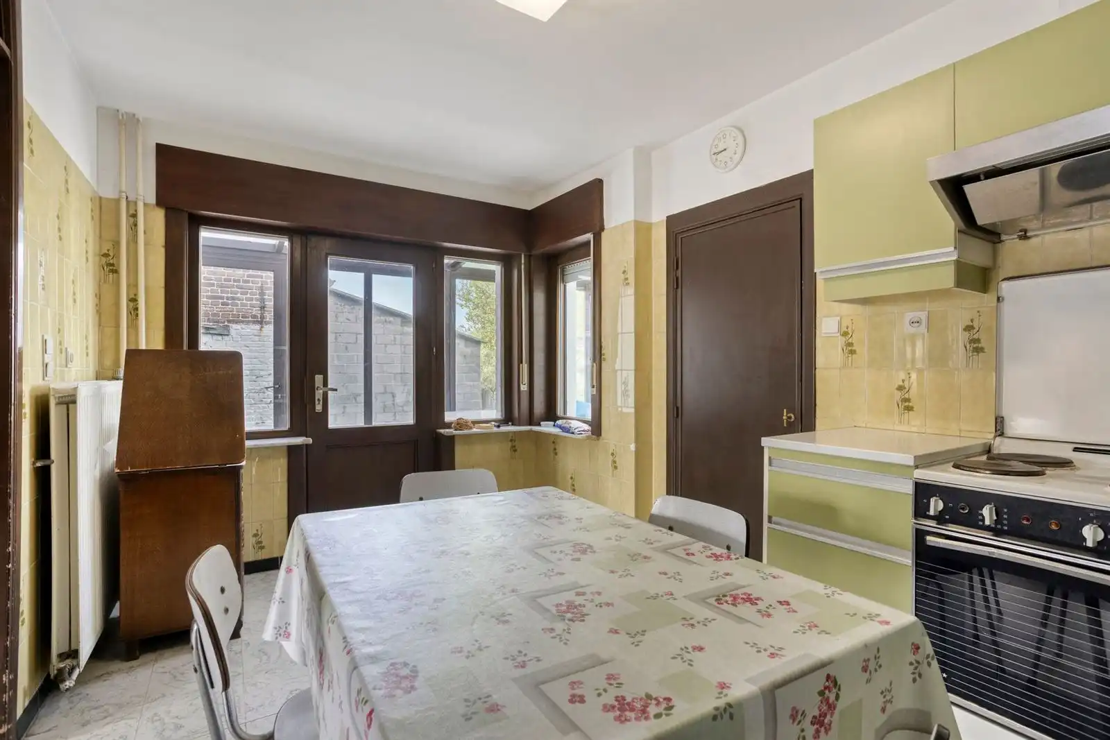 Woning met 4 slaapkamers + garage + weide foto 8