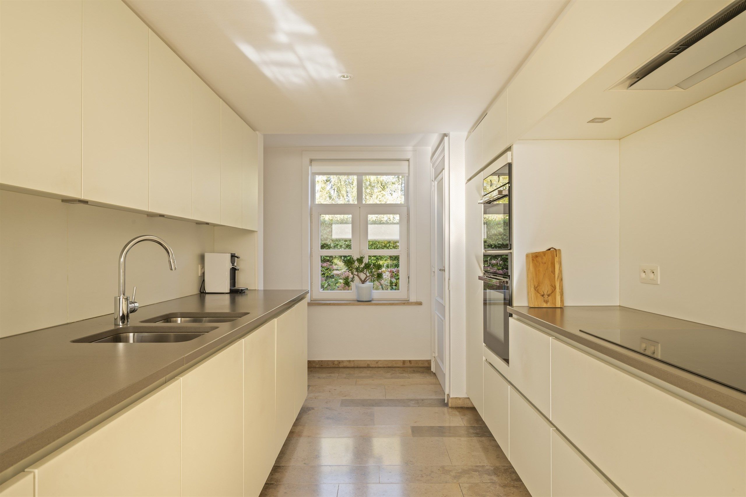 Ontdek deze gezellige eigendom op 1097 m² - 4 slaapkamers +bureel foto 21