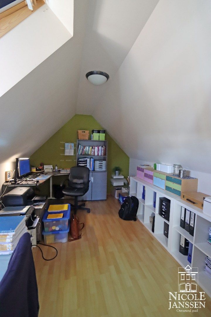 Zeer ruim duplex-appartement foto 15