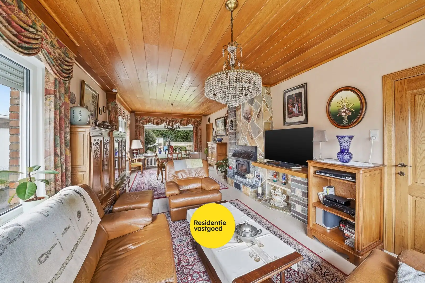 Halfopen woning met 4 slaapkamers, garage en ruime oprit op 429 m² in Oudenburg foto 5