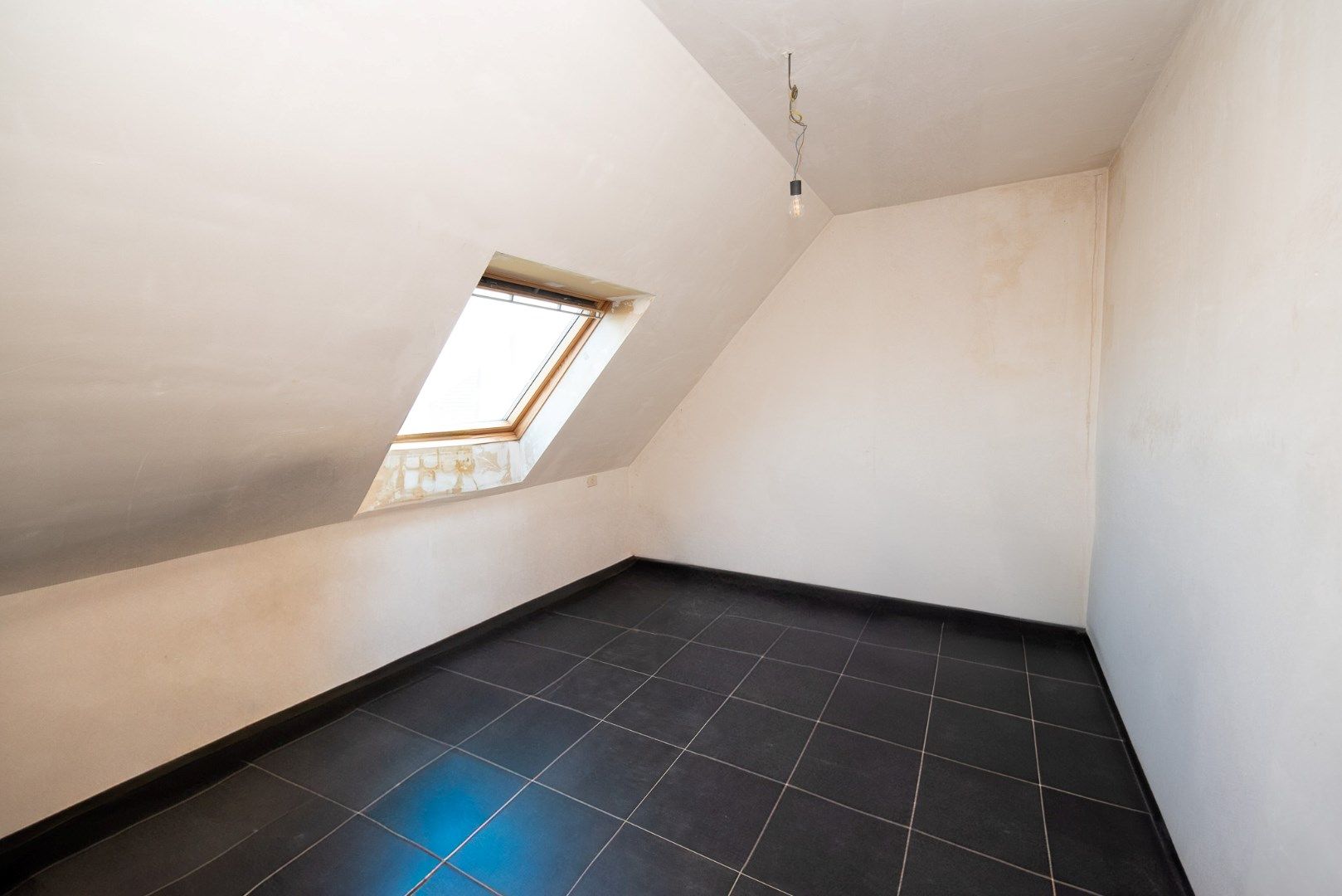 Centraal gelegen dakappartement te Zulte! foto 5