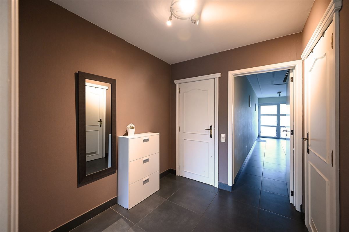 Opbrengsteigendom met twee vergunde appartementen  foto 16