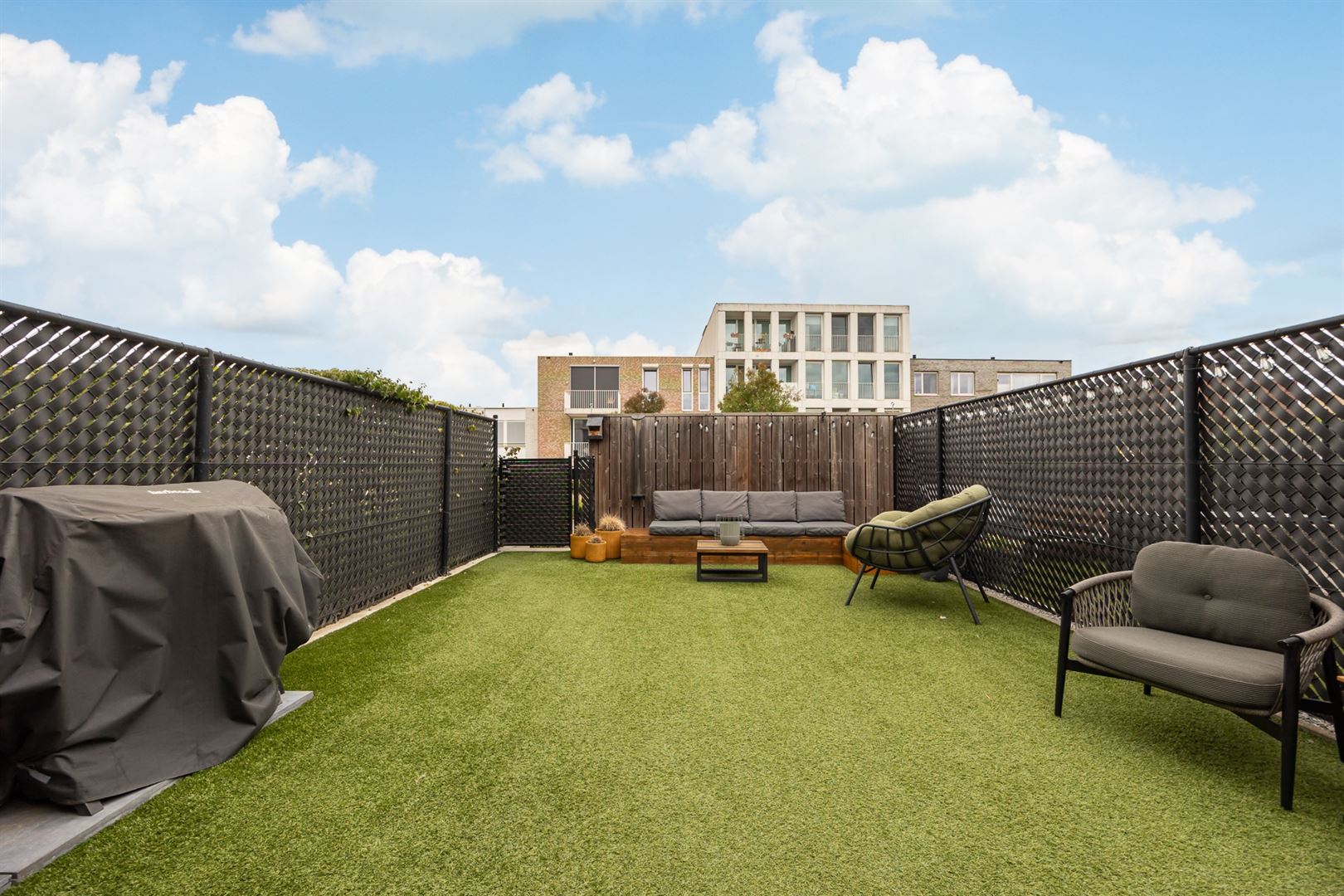 Een eigentijdse woning nabij groen en met stedelijke flair foto 8