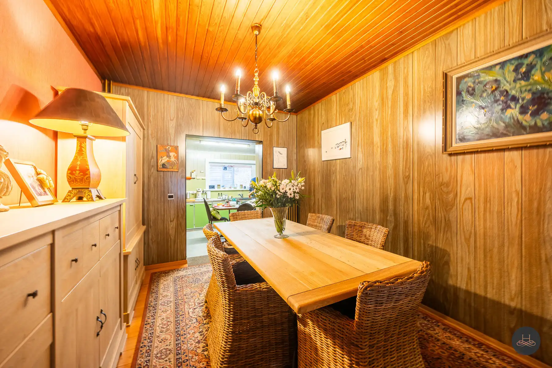 Charmante te moderniseren woning met stadskoer & terras foto 7