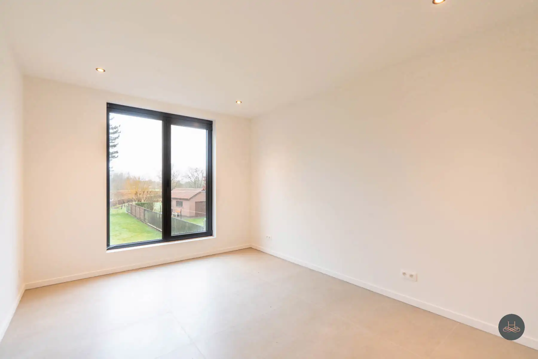 Moderne BEN-villa op 12 are met zuidgerichte tuin foto 16