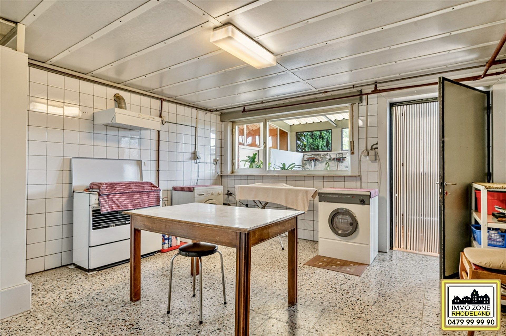 Schitterende bungalow-villa met 3 slpks, 2 garages en tuin foto 16