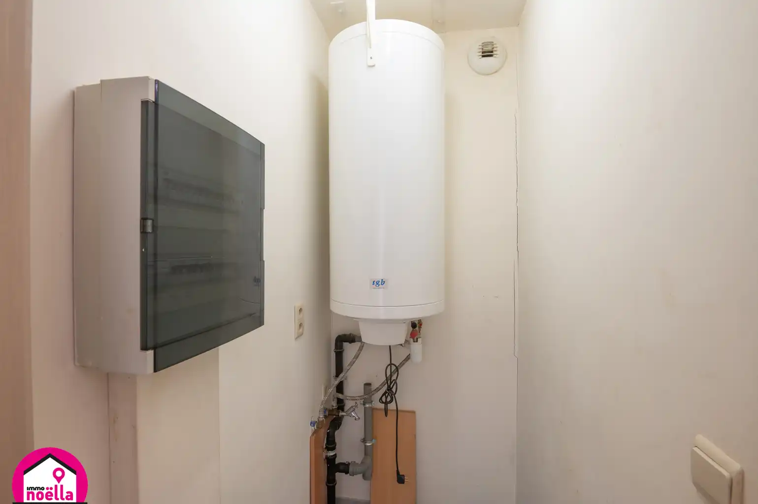 Te koop Westende ,centraal gelegen 2 slaapkamer appartement! foto 15