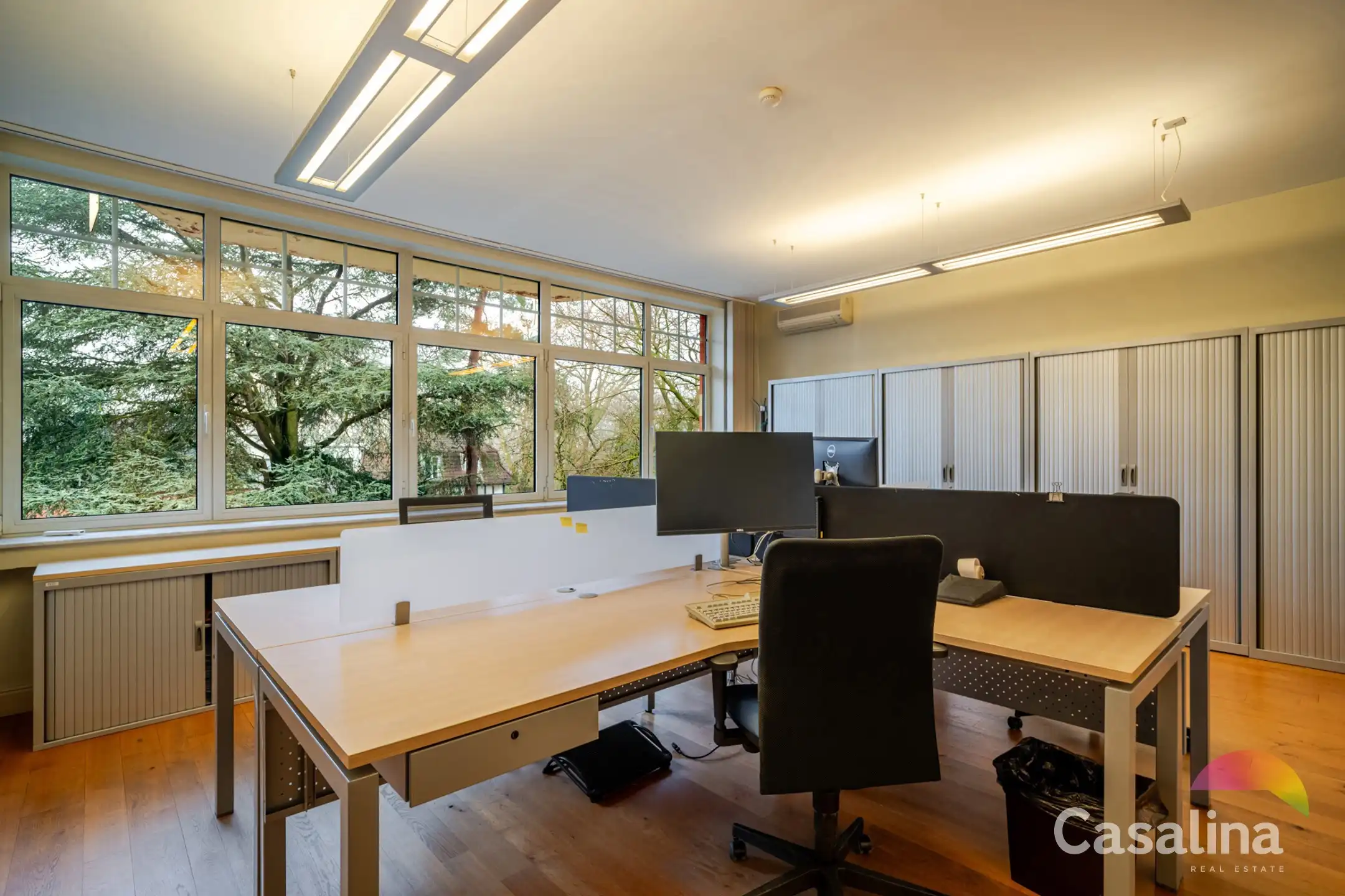Kantoorgebouw met appartement & parkeerplaatsen  ±535m² foto 7