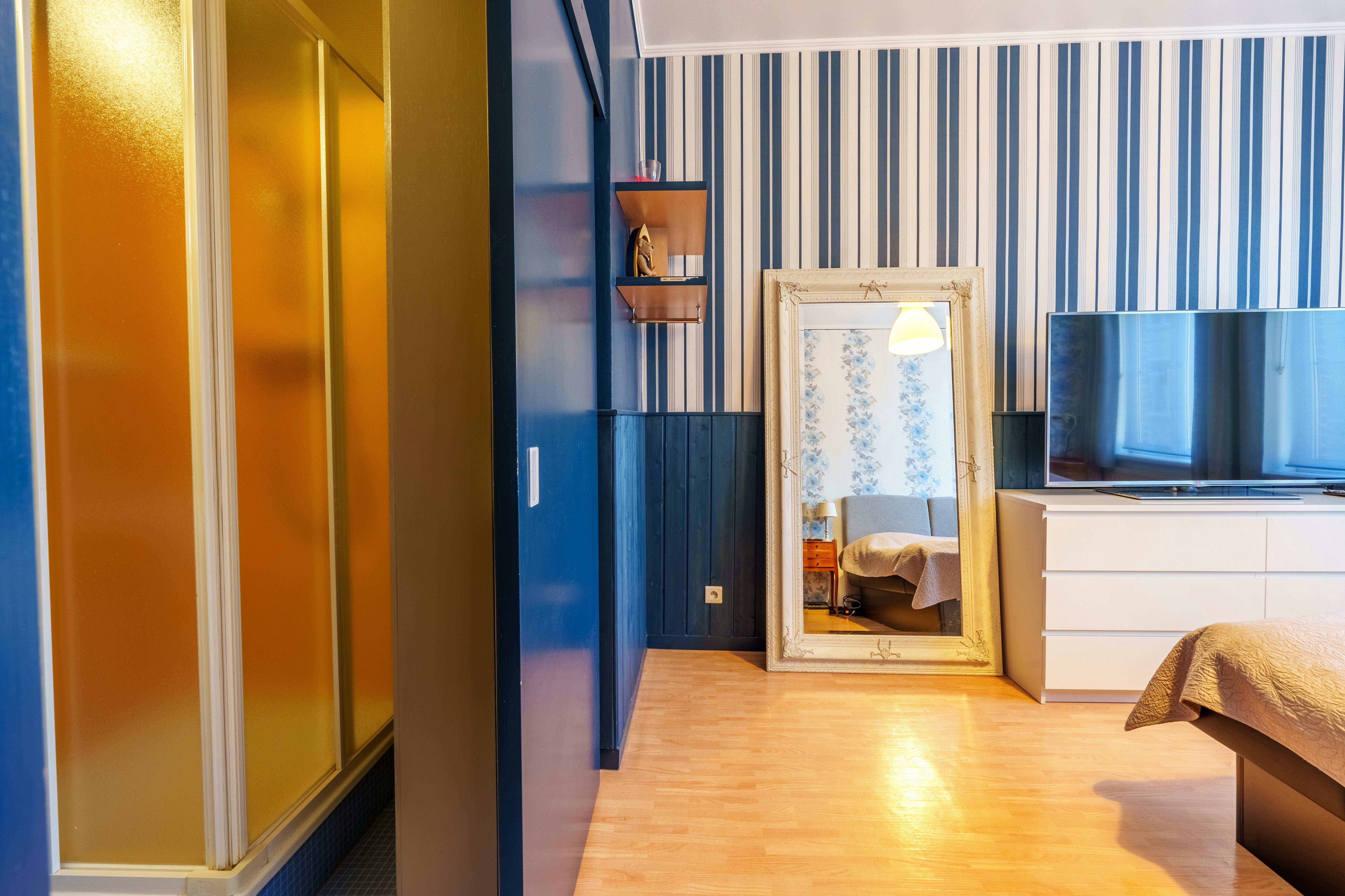 Uniek herenhuis in hartje Ieper met 8 slaapkamers en 7 badkamers  foto 15