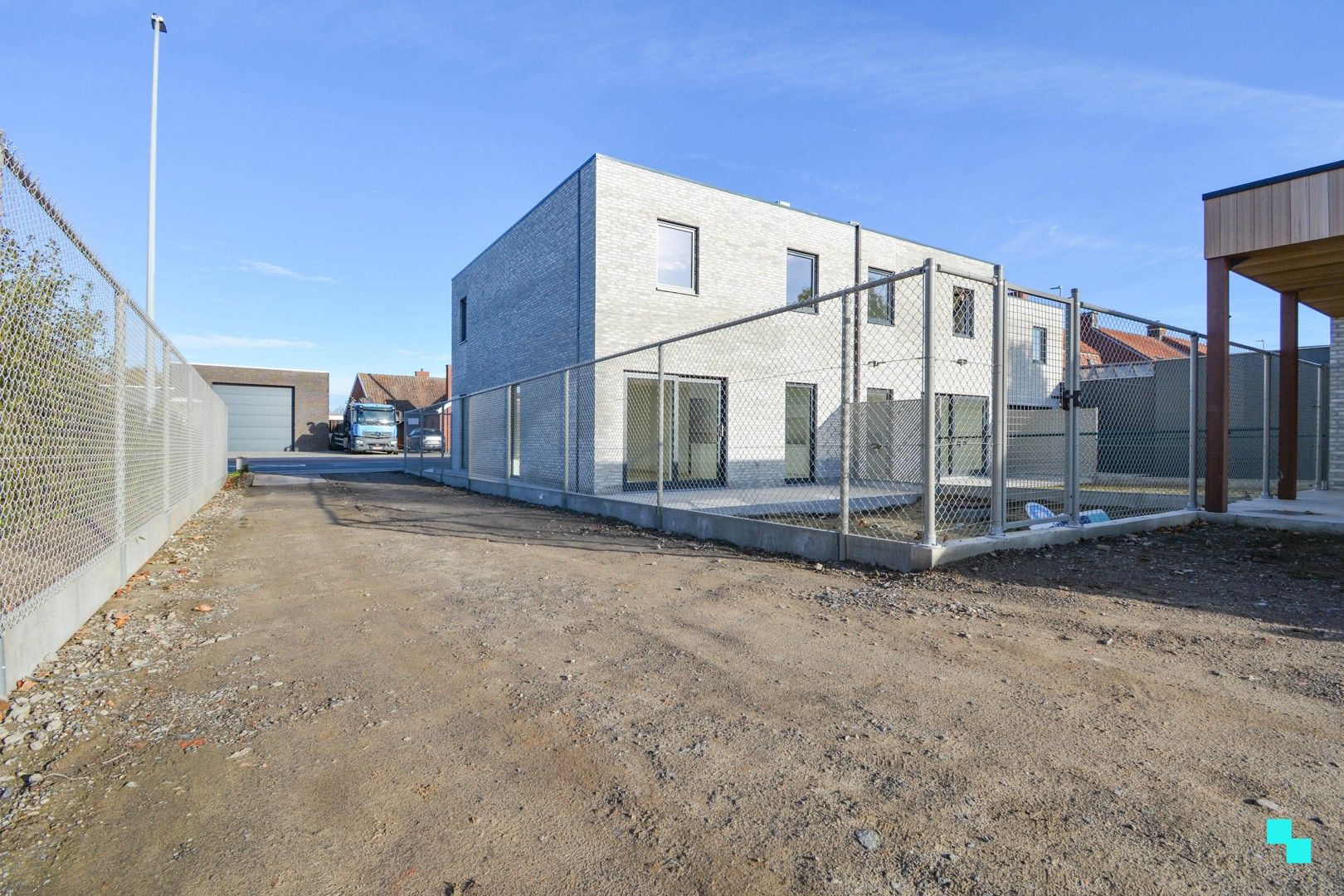 Energiezuinige, halfopen nieuwbouwwoning te Sleihage foto 2