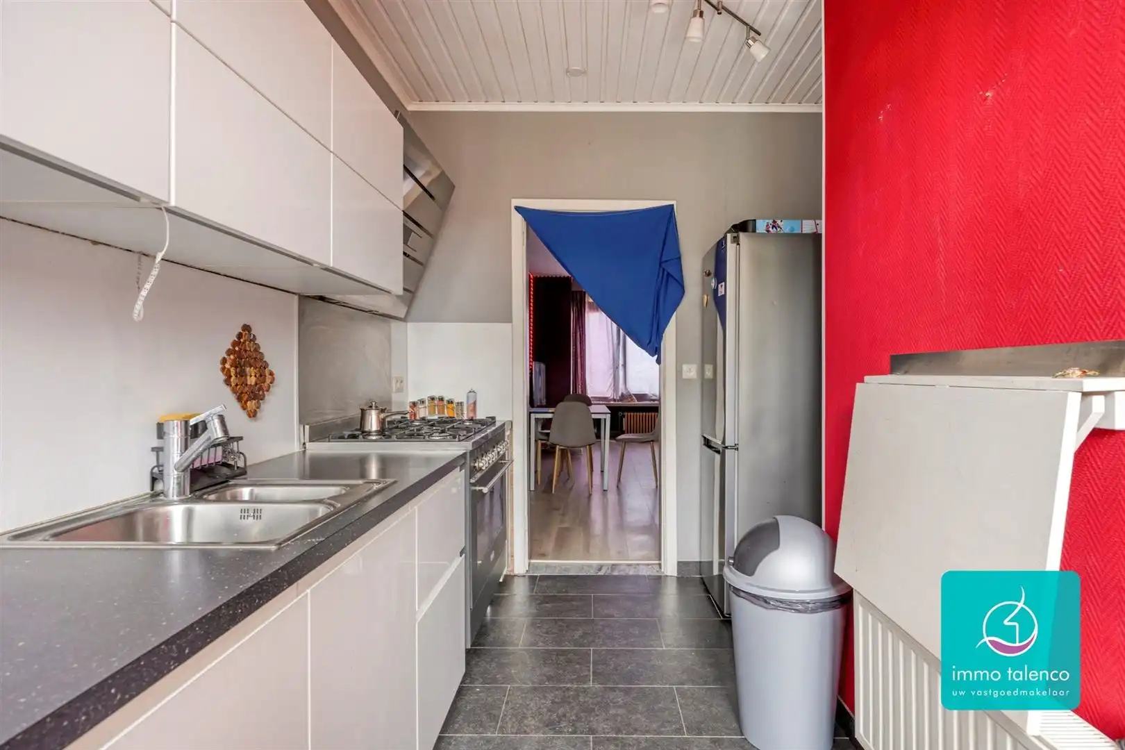 Appartement op eerste verd.-  opp. 94 m² - 2 parkeerplaatsen foto 7