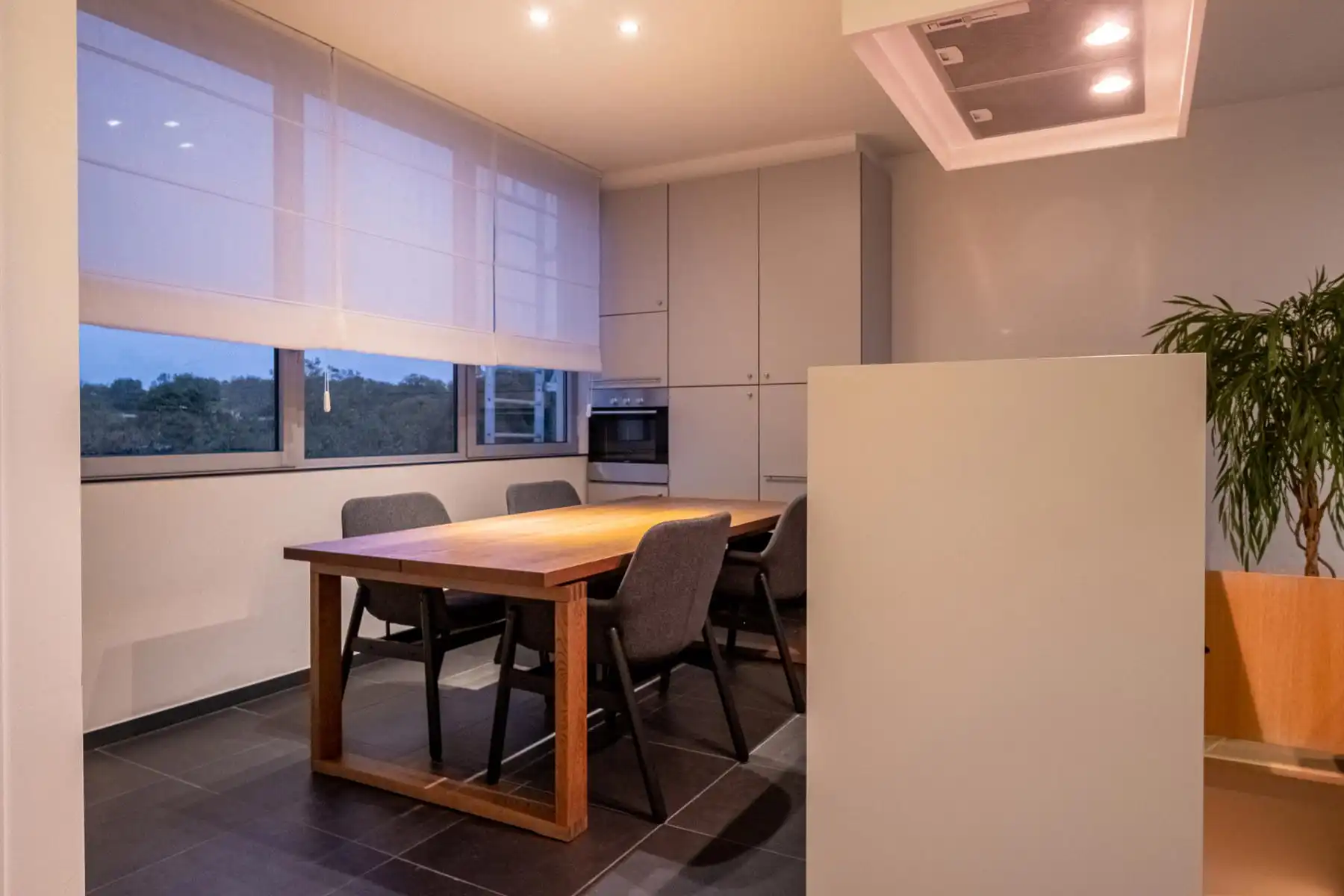 Modern duplex met 2 slk en super terras foto 3