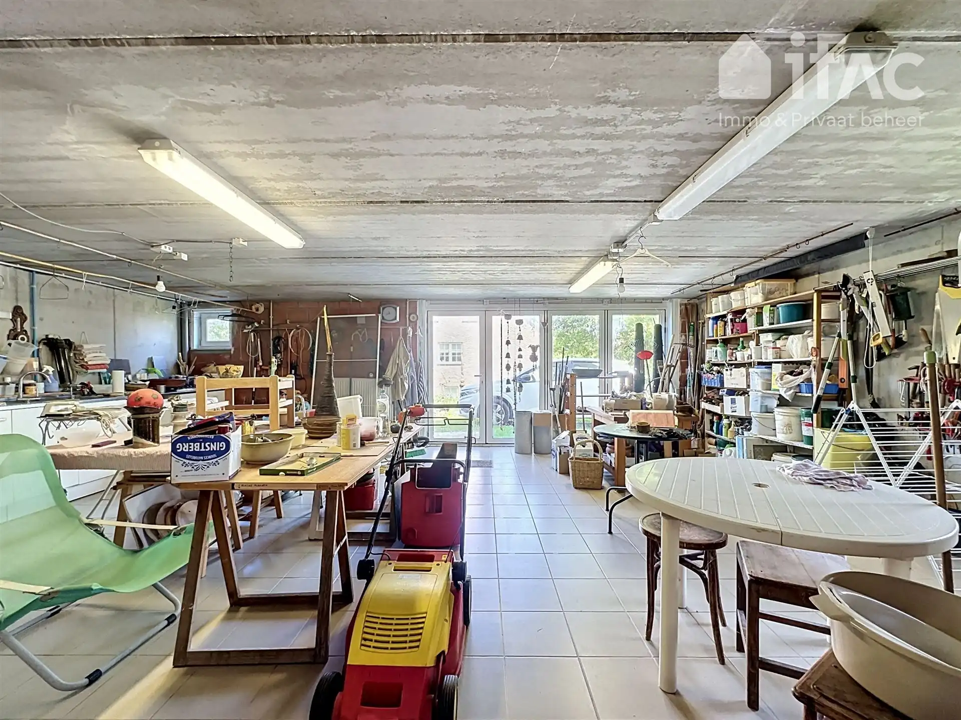 Charmante 3-gevelwoning met rustige ligging foto 19