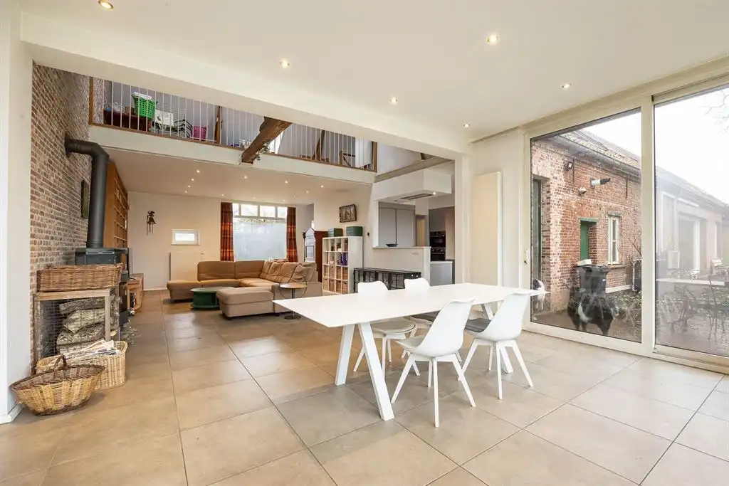 Langgevelhoeve op ca. 5 ha. vlak bij het dorp van Schilde, inclusief enkele bouwgronden. foto 8