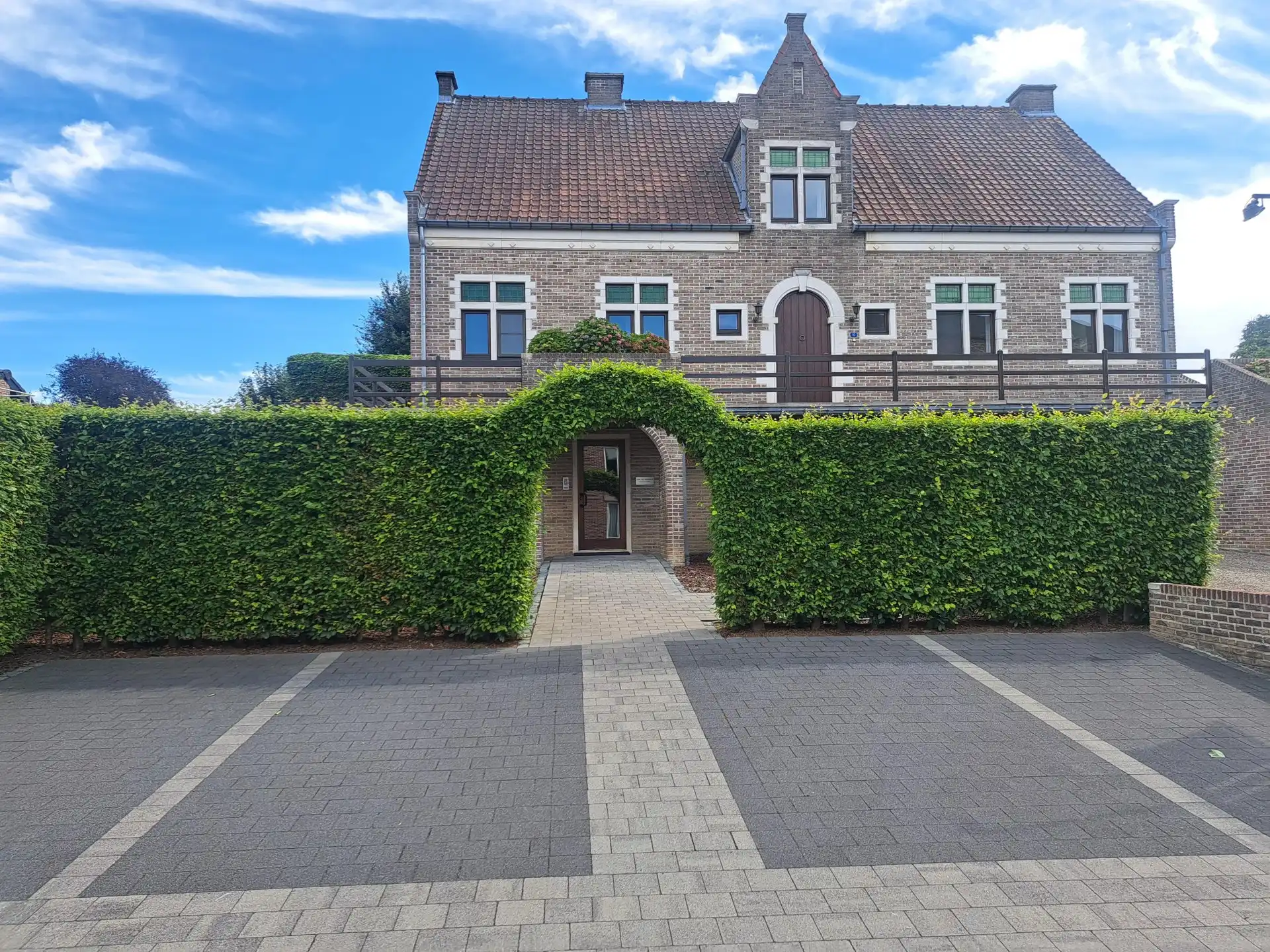 Commercieel te huur 10 Kerktorenstraat - 3740 Bilzen