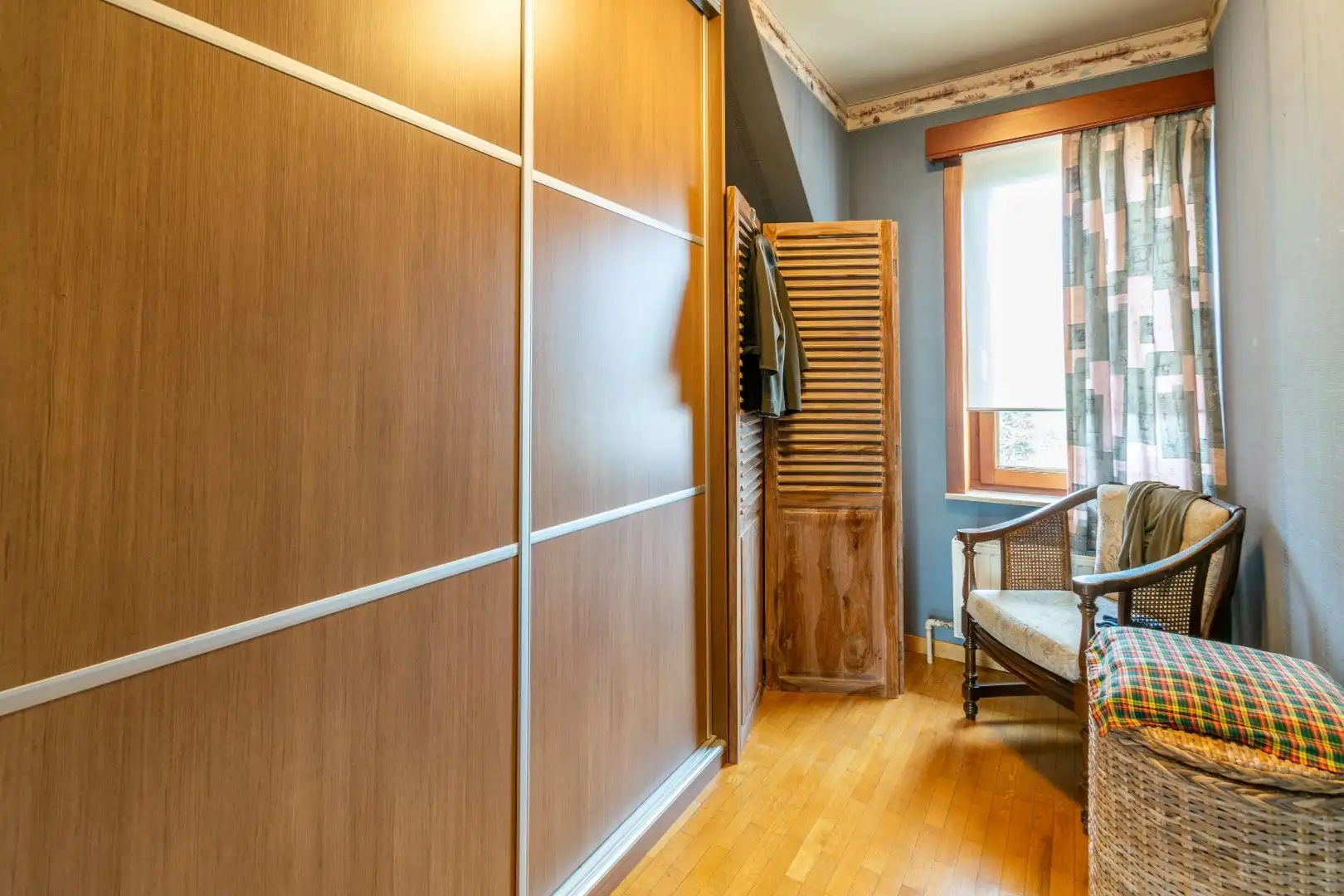 Een perfect onderhouden, degelijke bel-étage te Lot! foto 20