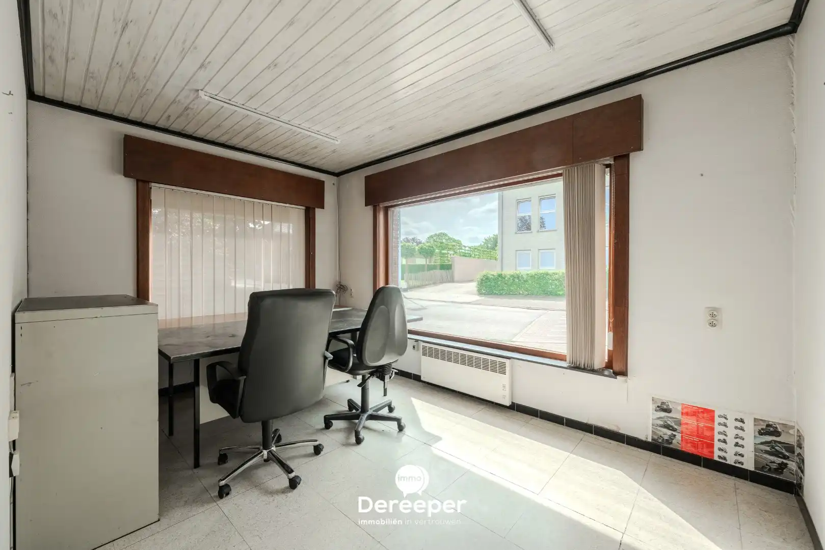 Commercieel pand met showroom, atelier, opslagplaatsen en woonst op toplocatie foto 17