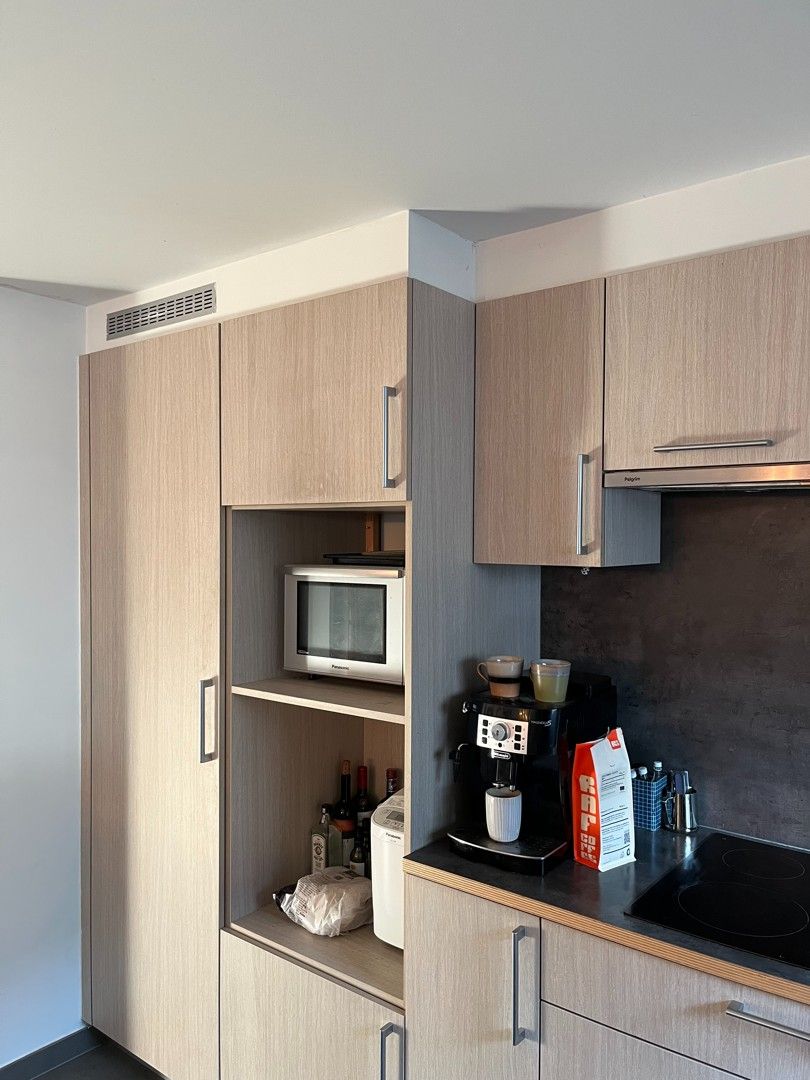 Stijlvol en lichtrijk appartement met garage te huur in hartje Gent foto 6